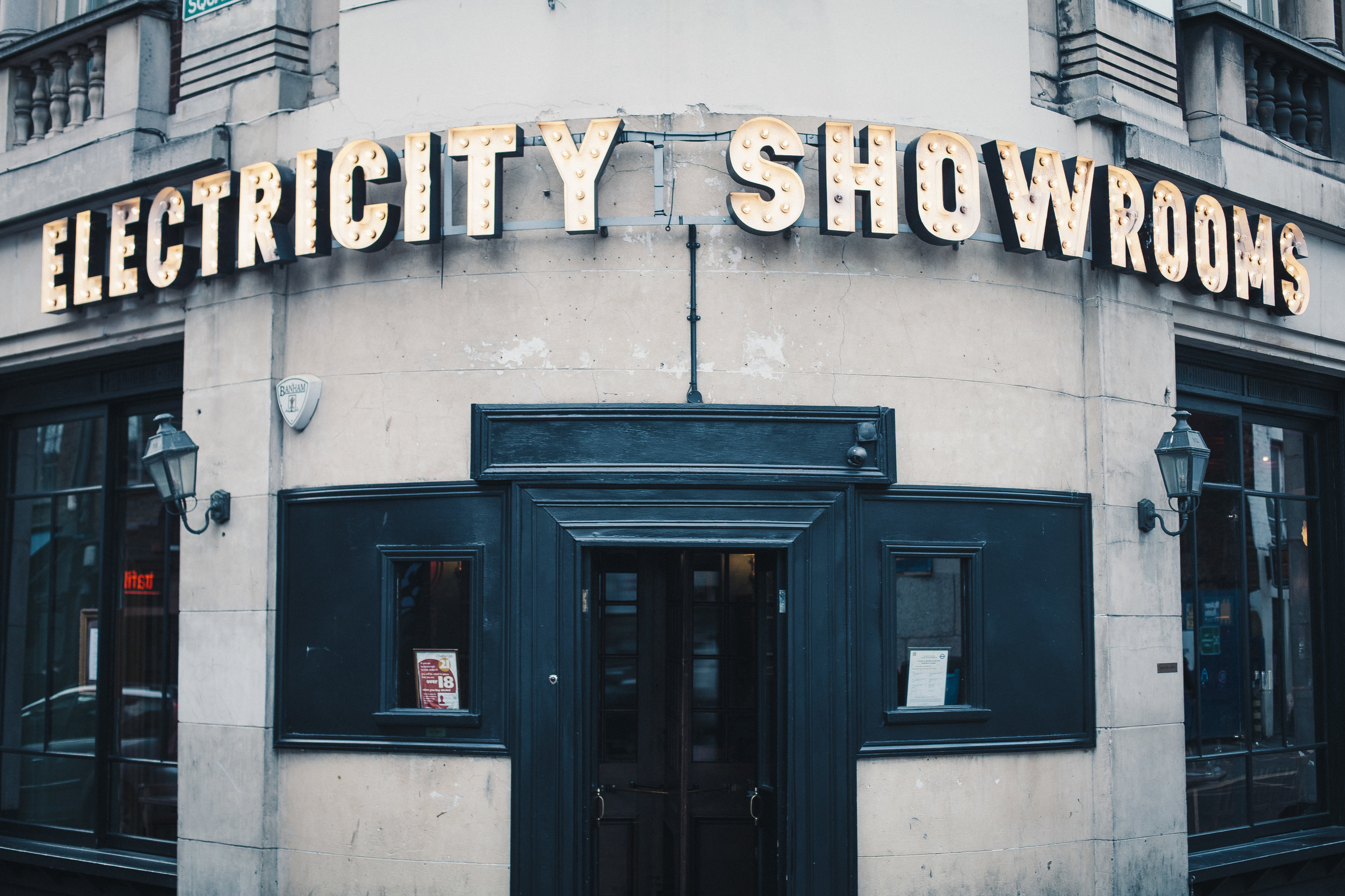 The Electricity Showrooms, location of the final portrait