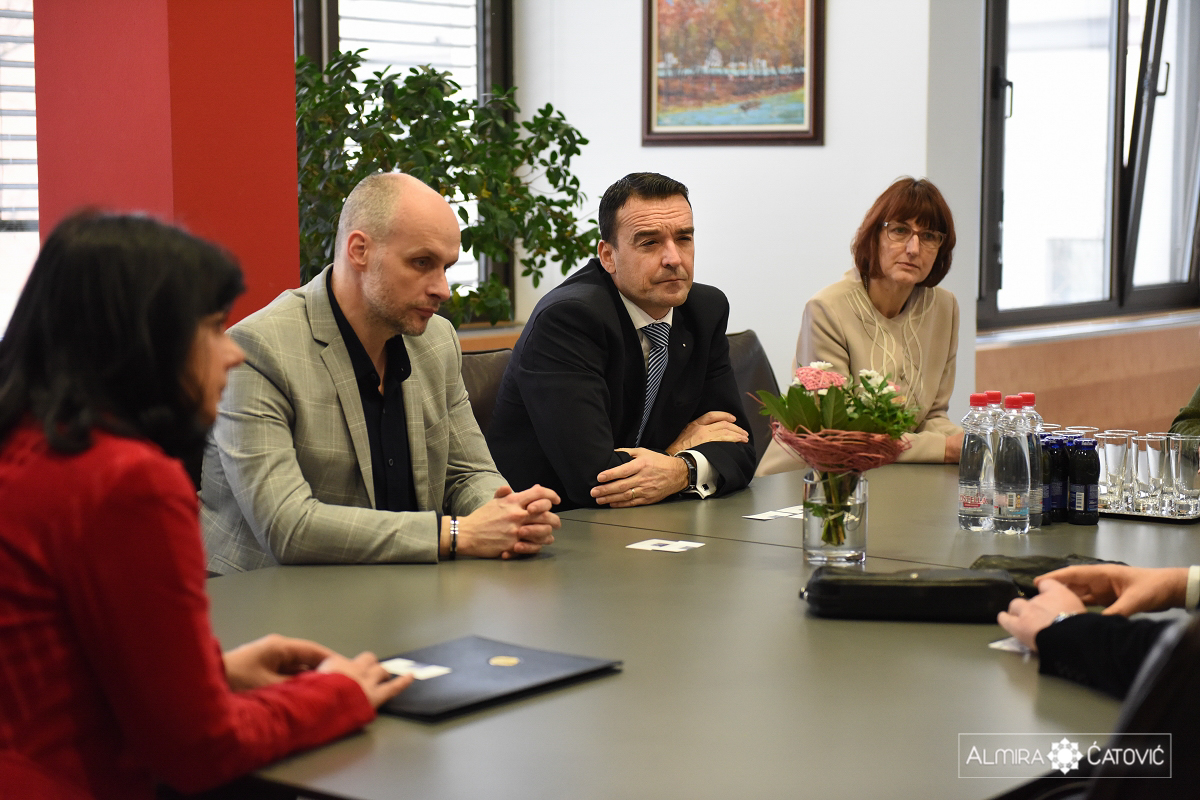 Delegacija-Univerze-Novi-Sad-Almira-Catovic (5).jpg