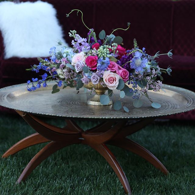 Simply crushing on this Boho table from @birdieinabarn  We always love a piece of furniture that is just simply different, a show stopper piece. Check out this vintage rental company for some &ldquo;show stoppers&rdquo;. Floral: @bleudogfloral .
.
.
