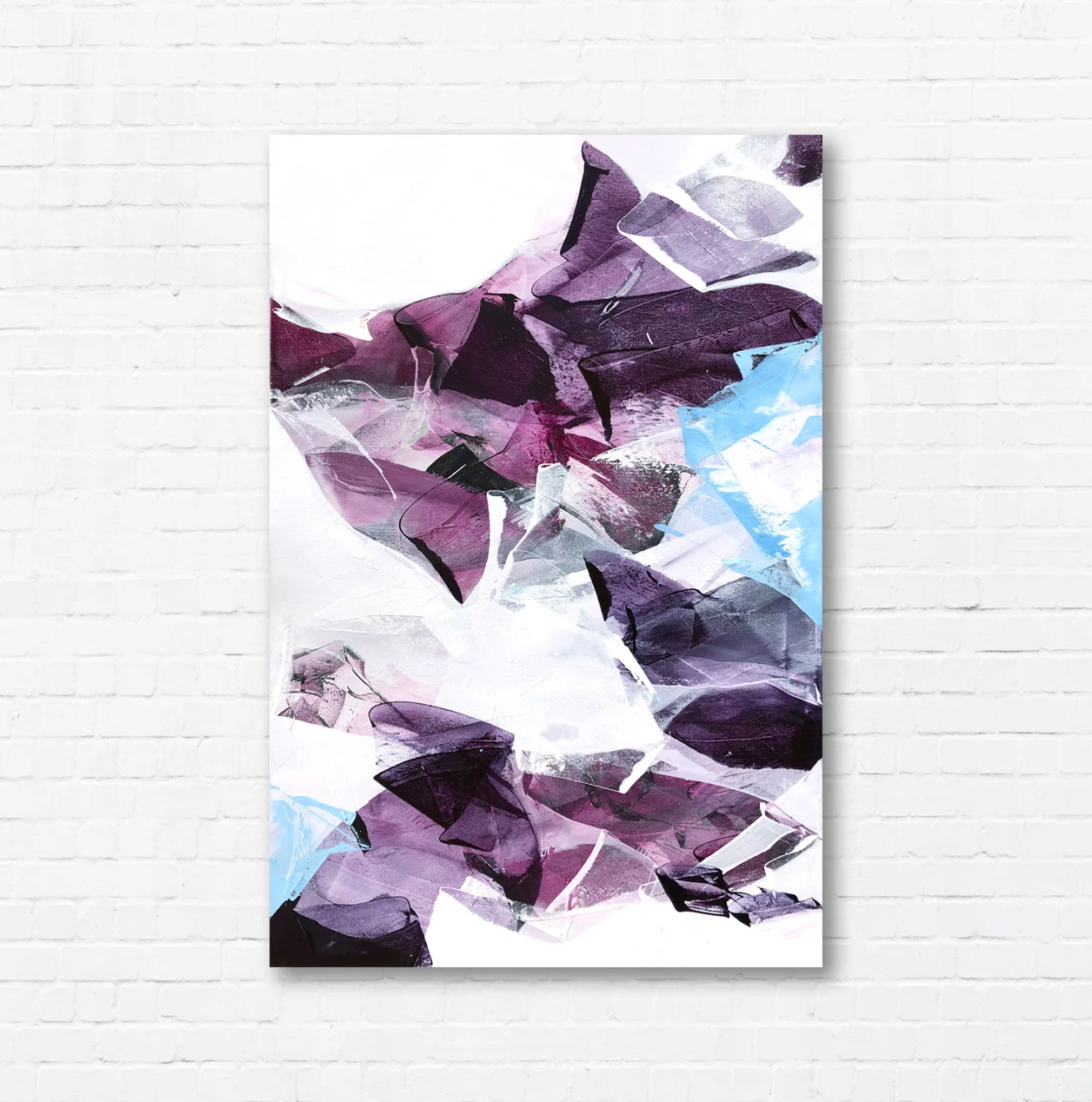 Violeta-BrickWall.jpg