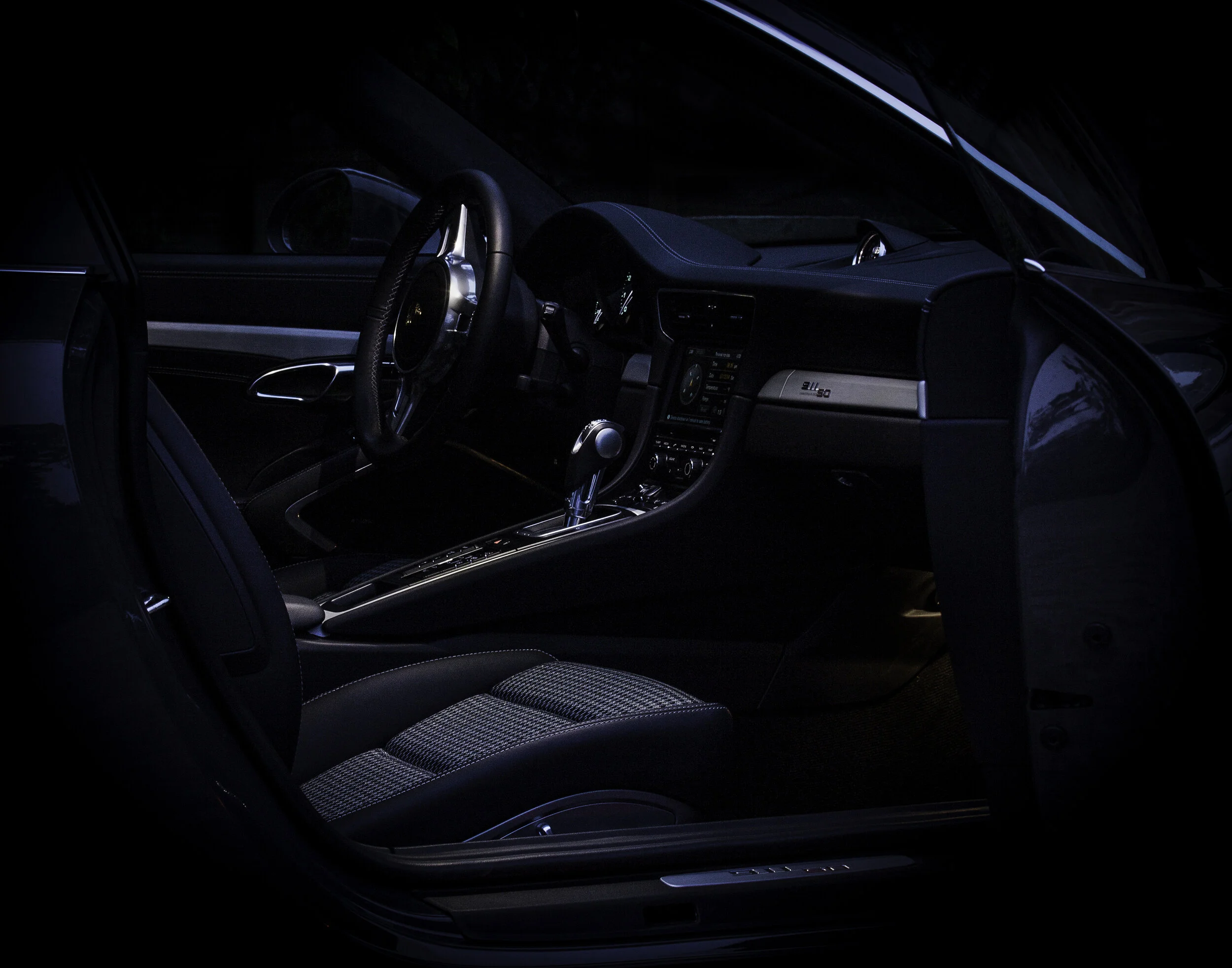 Verlando-Porsche-911-Interior.jpg