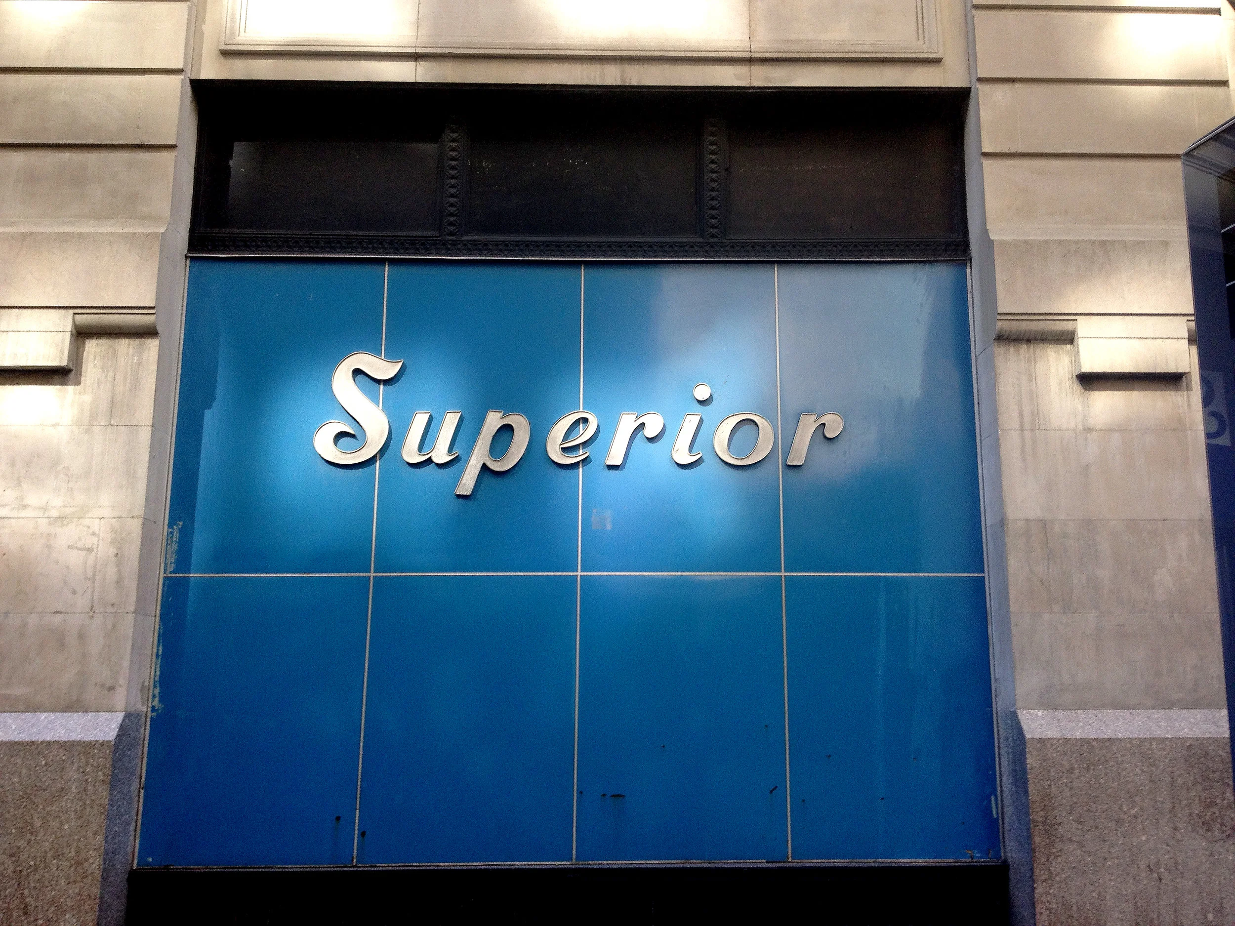 Superior