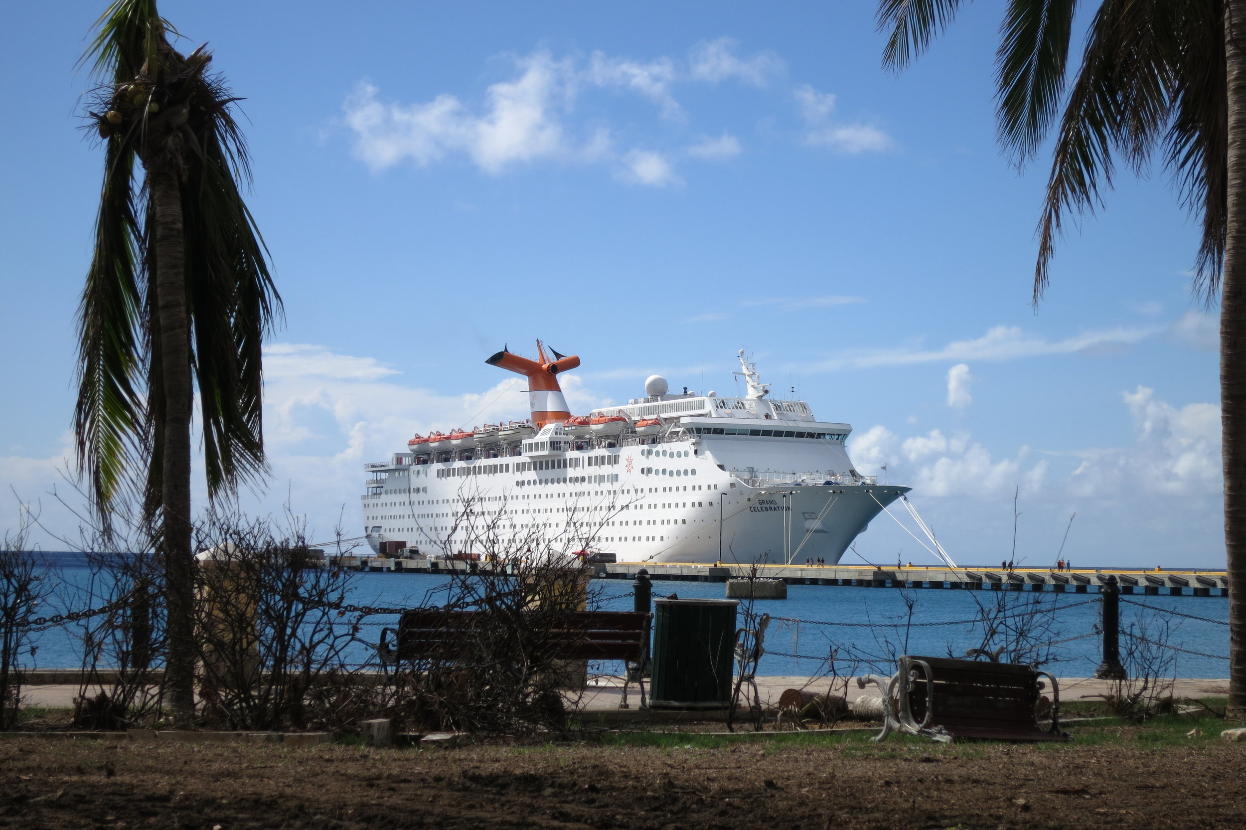 St Croix cruise ship housng FEMA workers.JPG