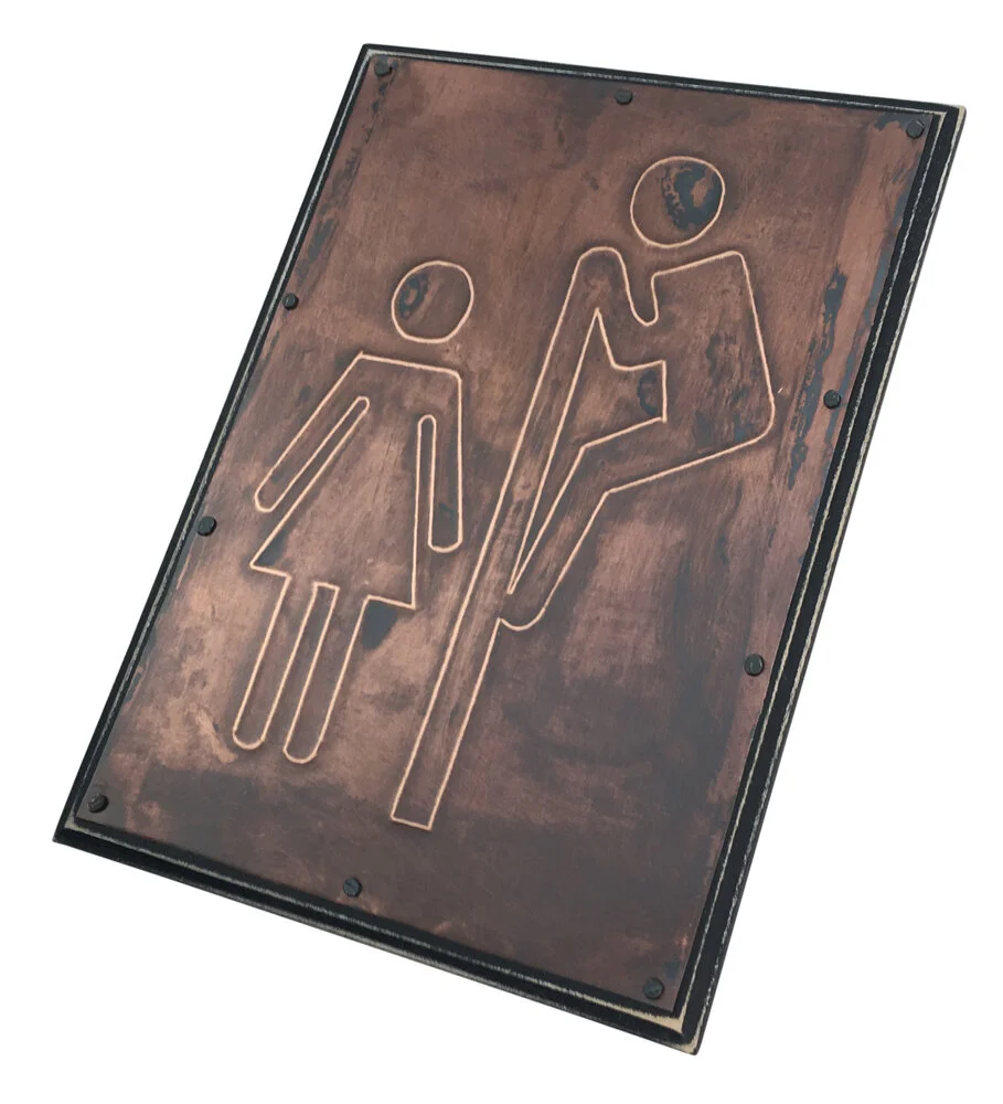 Bathrm_Peep Over_7x5_OL_angle_S_LR.jpg