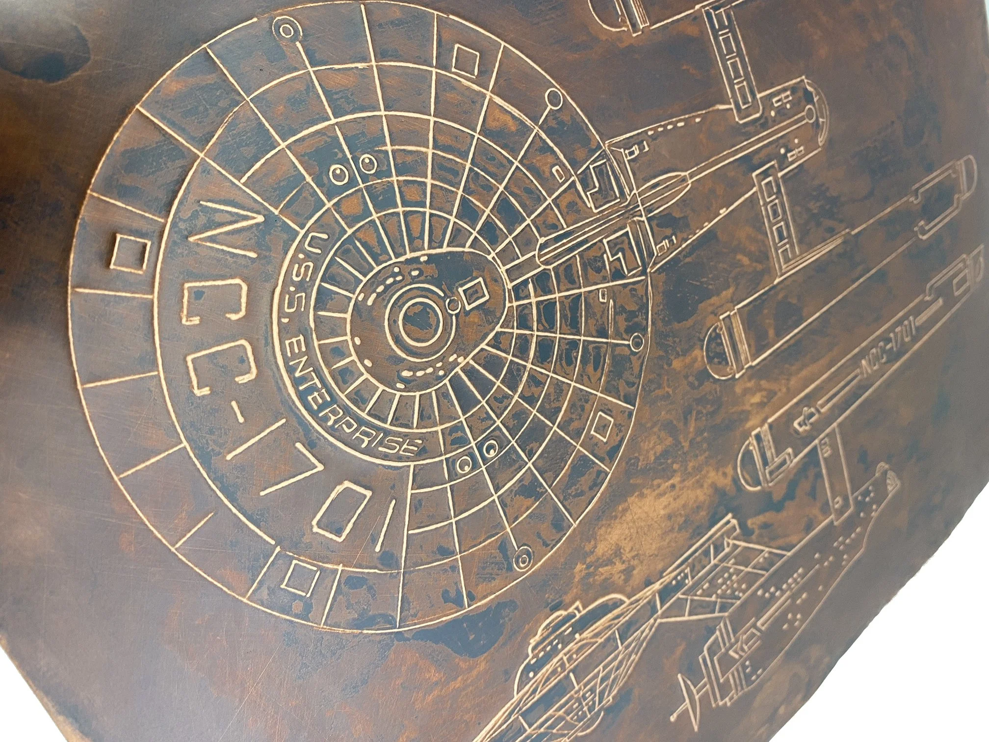 USS Enterprise_blueprint_13x10_ang2_C_LR.jpg