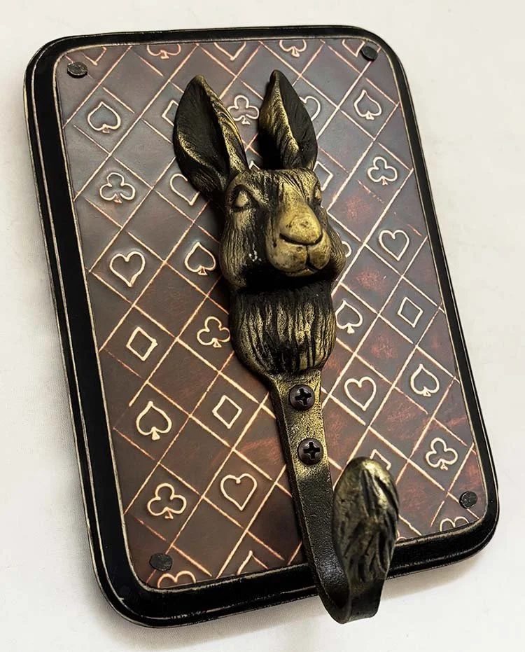 rabbit_AliceWndeland_hook_ang1_ang1_5x7 rnd_H.jpg