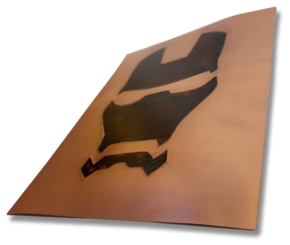IronMan_8x10_2T_ang1_C.jpg