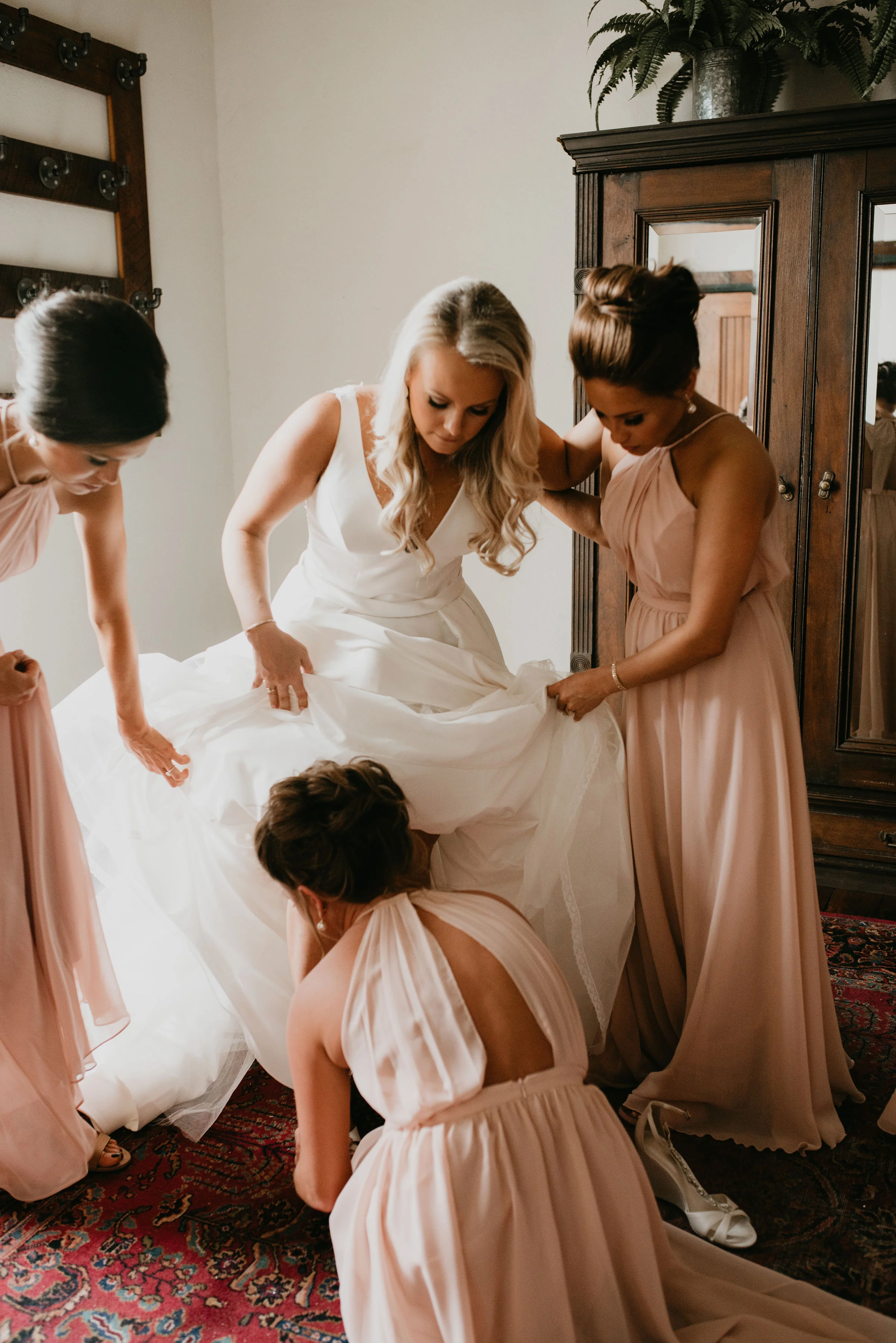 LunaRaePhotography_Hodge_Prep-146.jpg