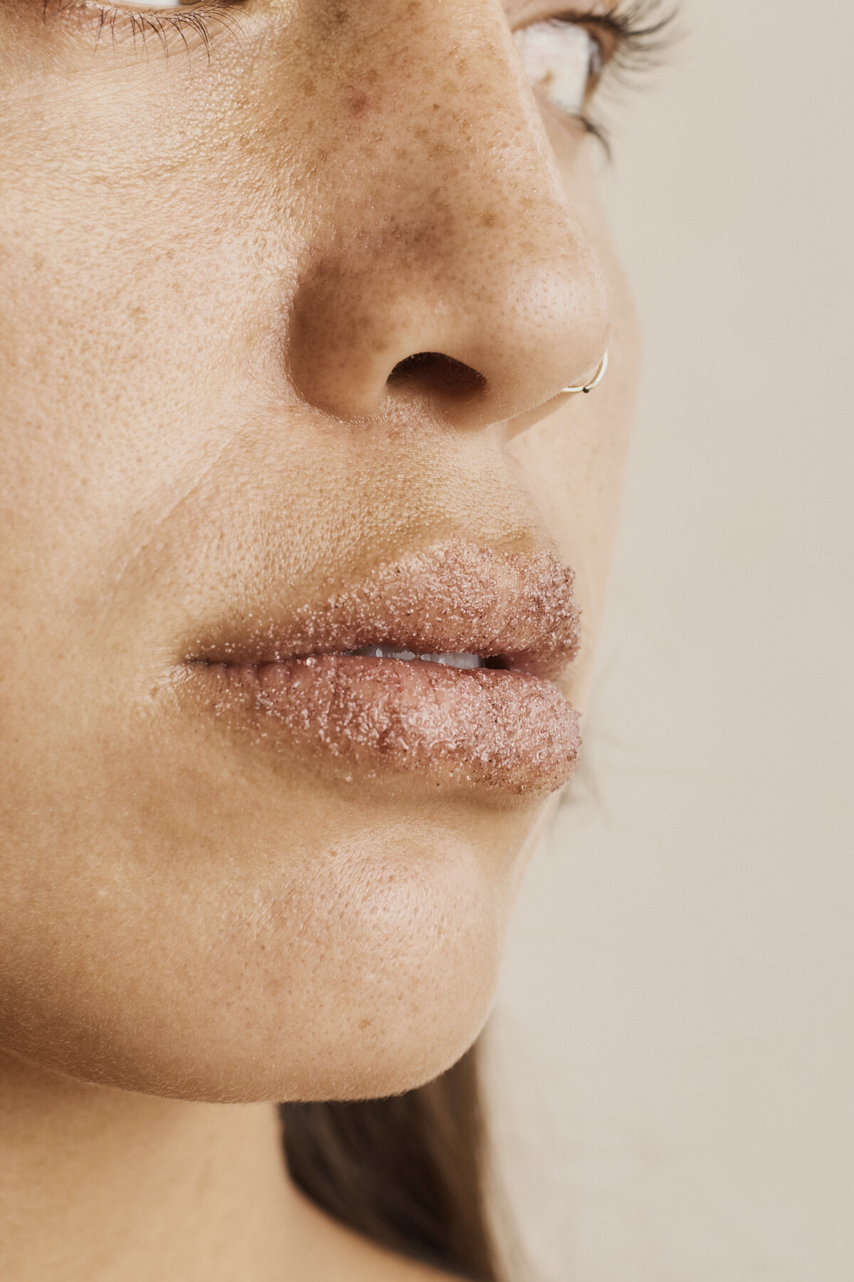 lip scrub side view.jpg