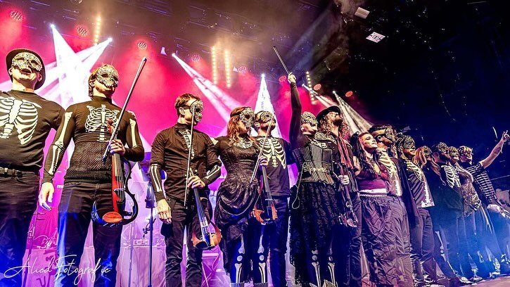 Thank you to the absolute legends I&rsquo;ve had the pleasure of touring with for the past month round Europe 🤘🎻⚡️💀 @therockorchestra 🇦🇹🇳🇱🇧🇪🇩🇪🇫🇷🇩🇰🇸🇪 
&bull; &bull; &bull;
@ivanacetkovic_music @vxnxtia @martin_morning @charliecoleviol