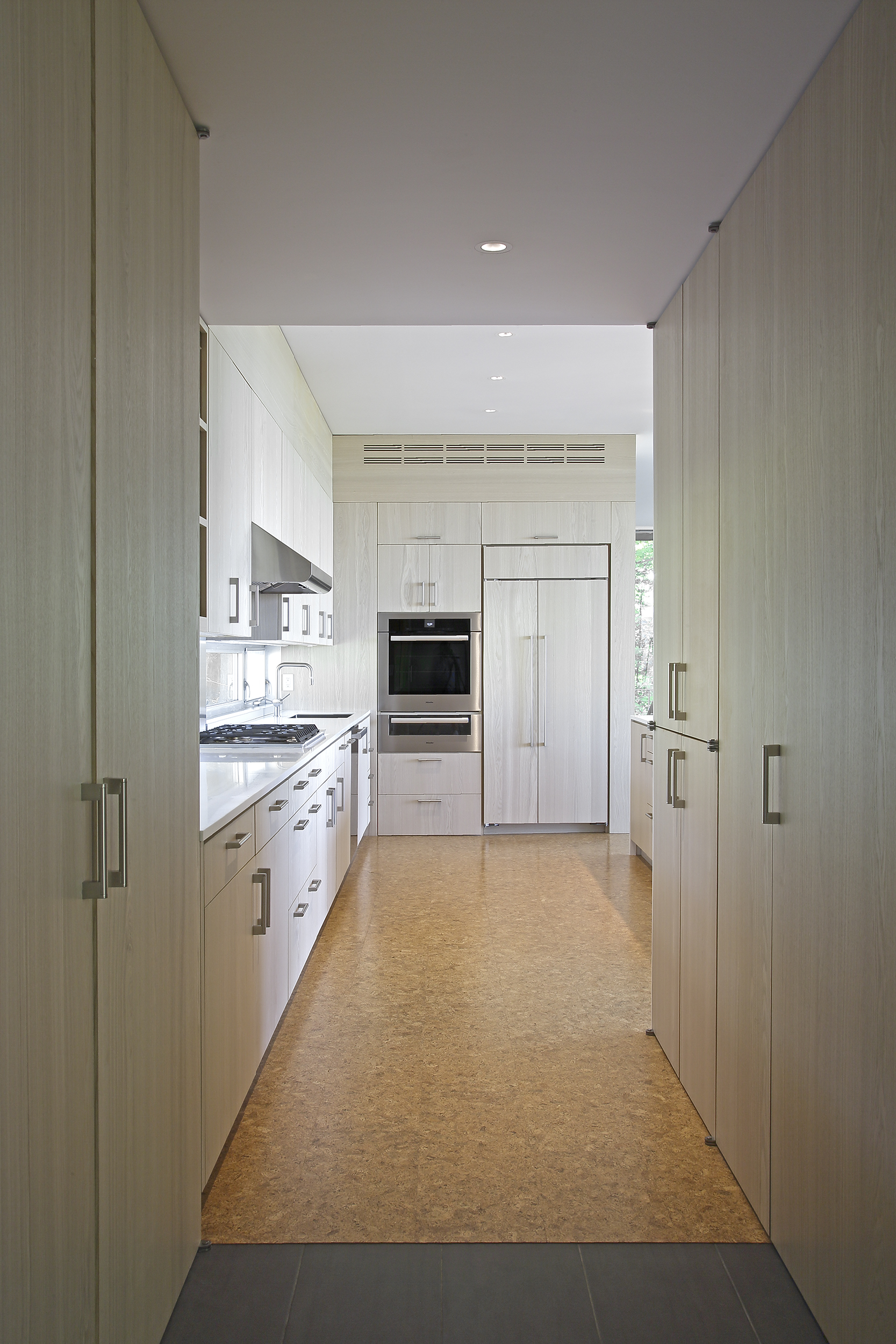 38_825_Ossining_kitchen.jpg