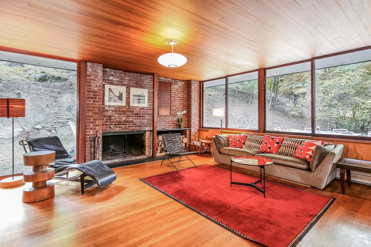 Hastings Residence LR & Windows.jpg