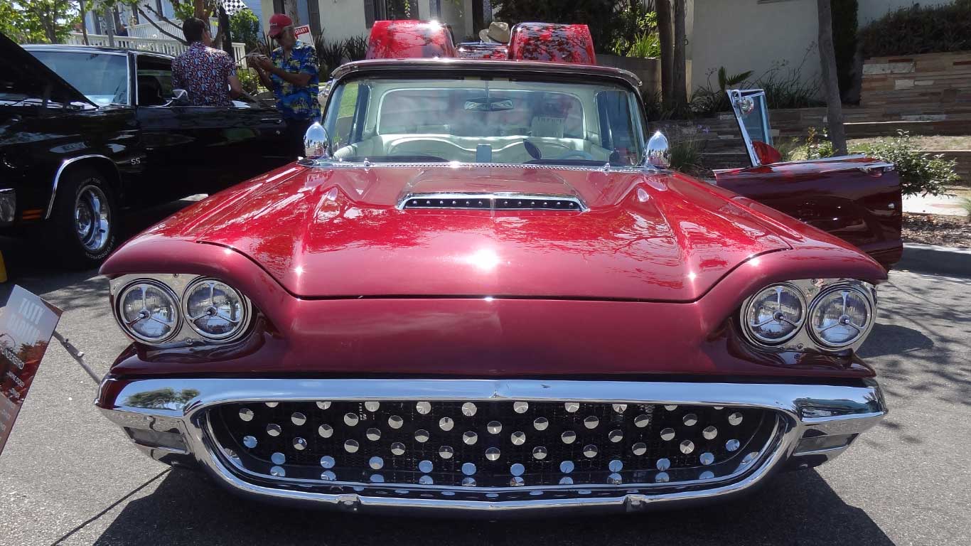 Thunderbird-tail-light-2.jpg