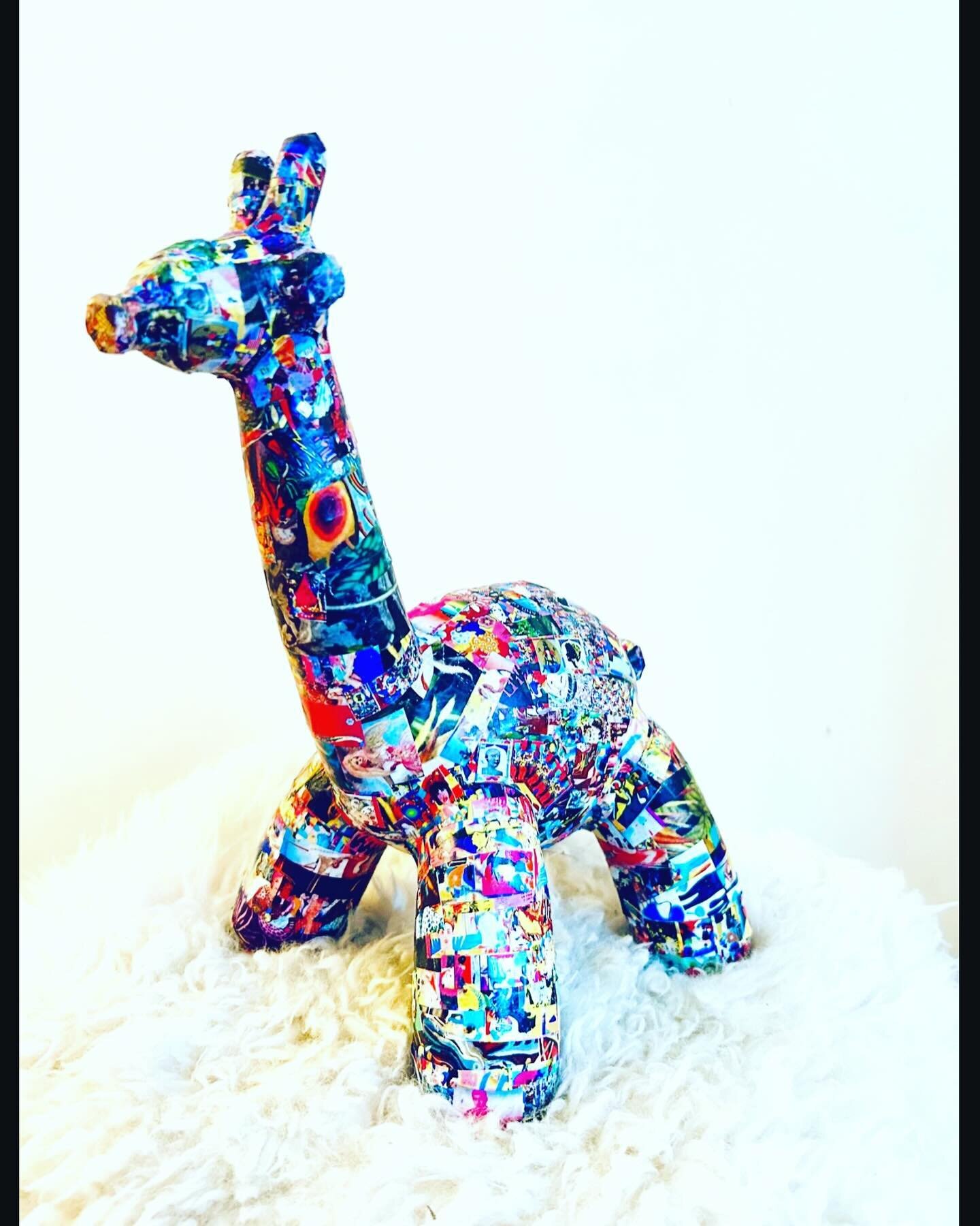 the Balloon Giraffe 

@garylowdesigns invites you to a journey into the artist's imaginative world, where the ordinary is transformed into the extraordinary.

Standing tall with an elongated, elegant neck, this sculpture captures the noble grace of t