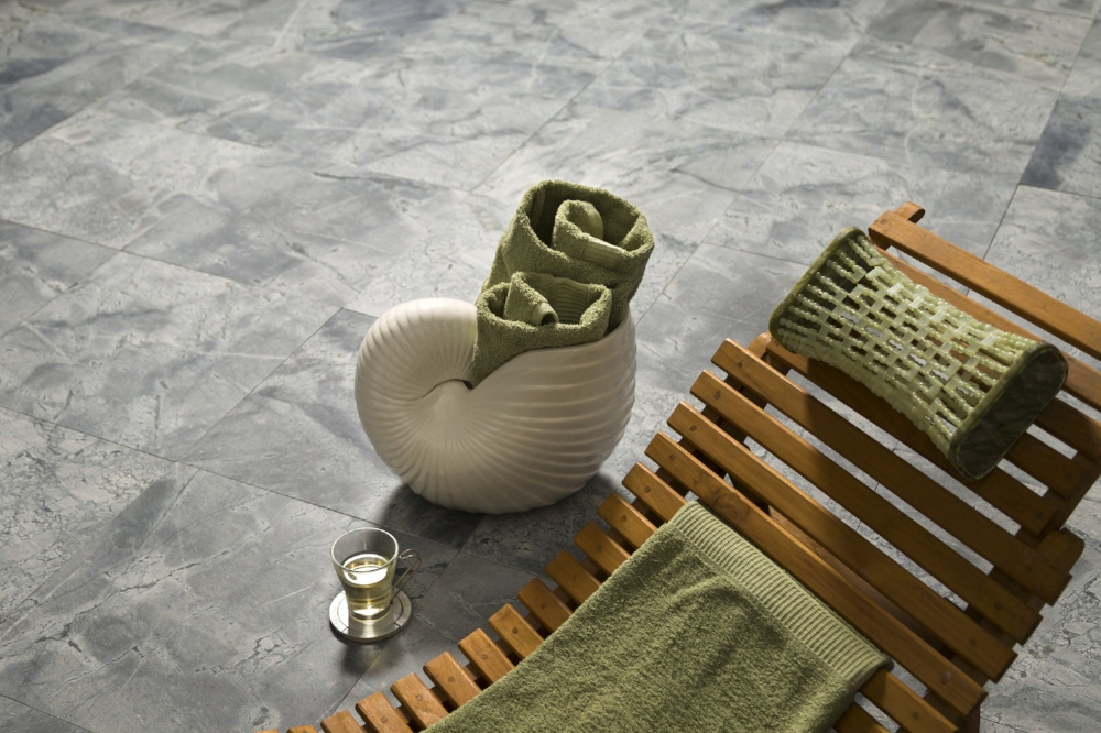 porcelain floor tile 