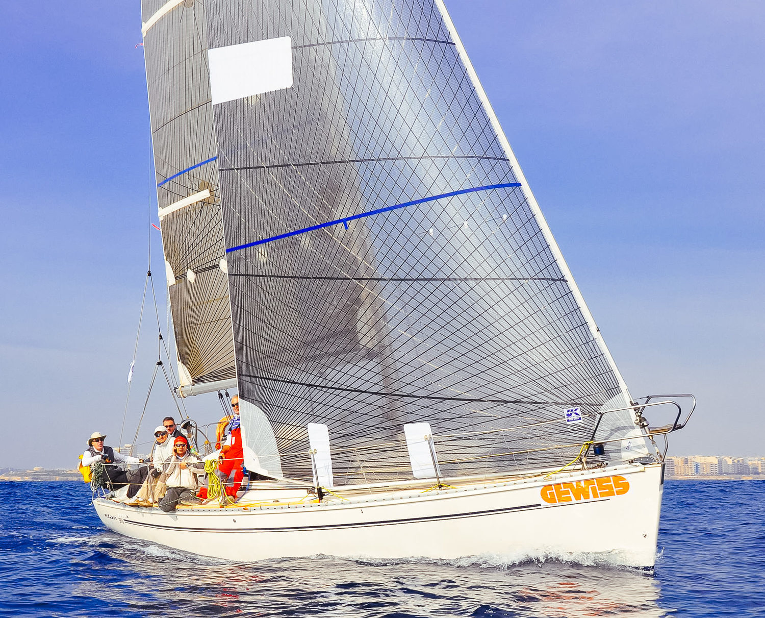 Tape-Drive carbon overlapping genoa