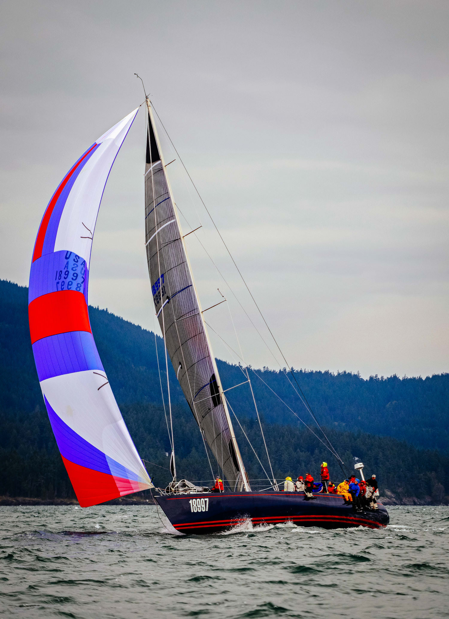WESTERLY, en Santa Cruz 70 med sin A4:a