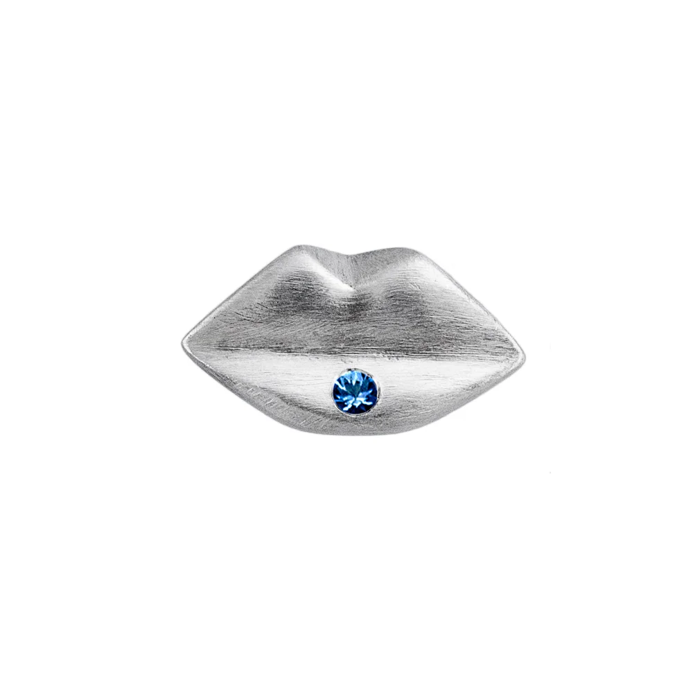 Earring Sweet Kiss With Sapphire Piercing