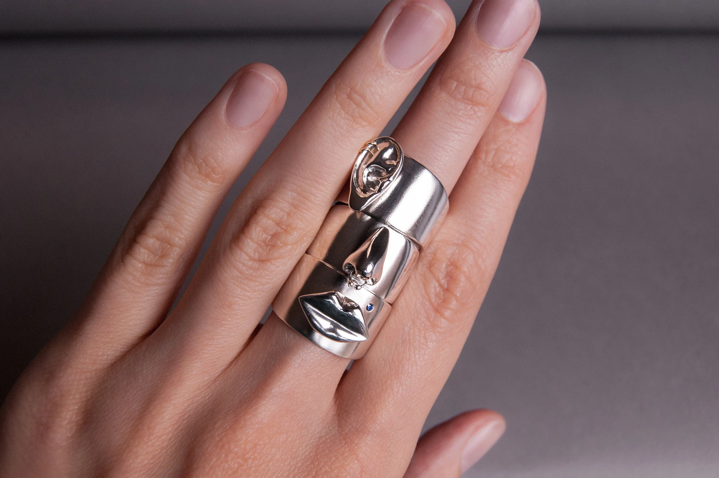 Ring Sapphire Beauty Mark