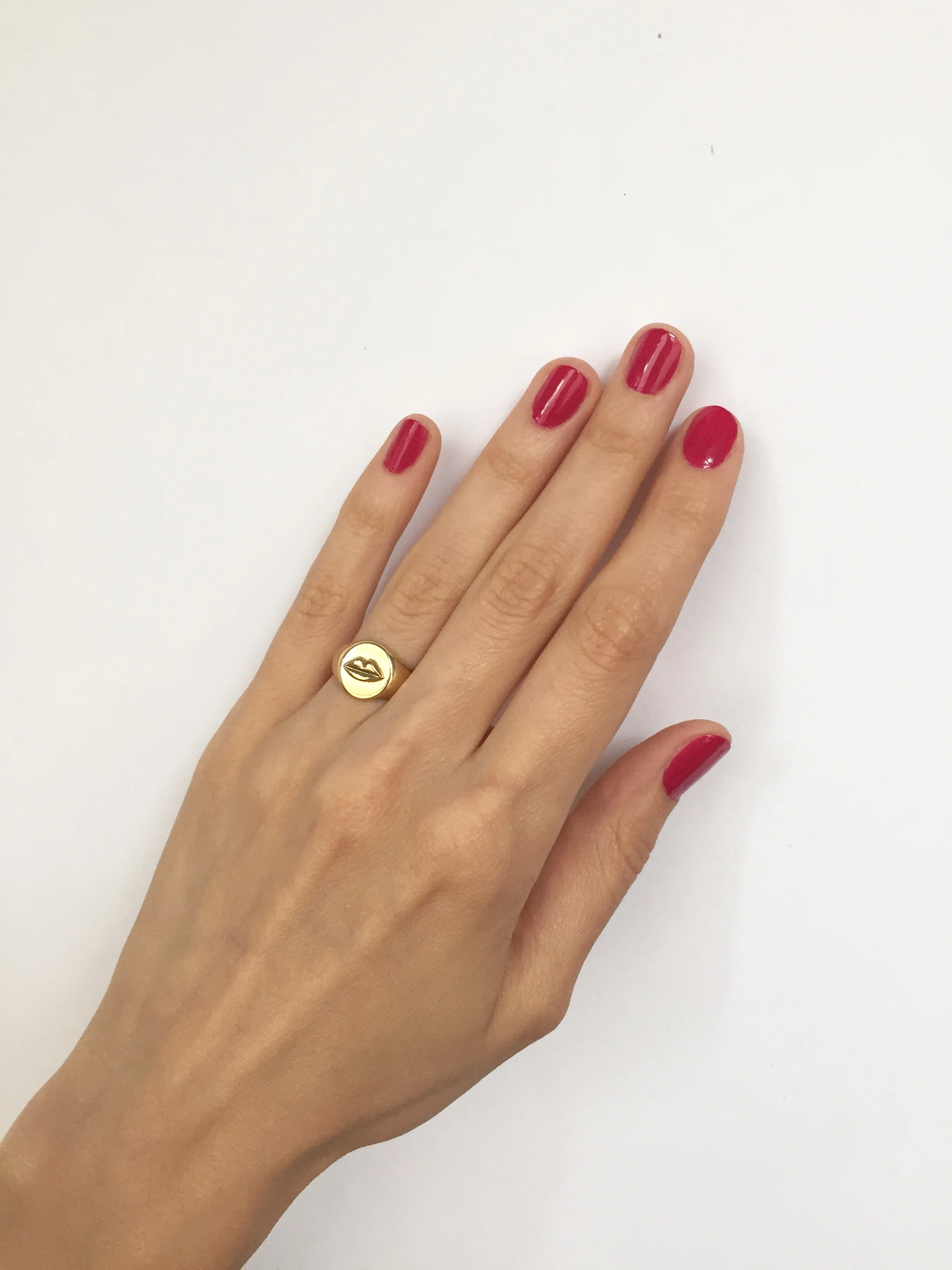 Ring Signet Gold Kiss