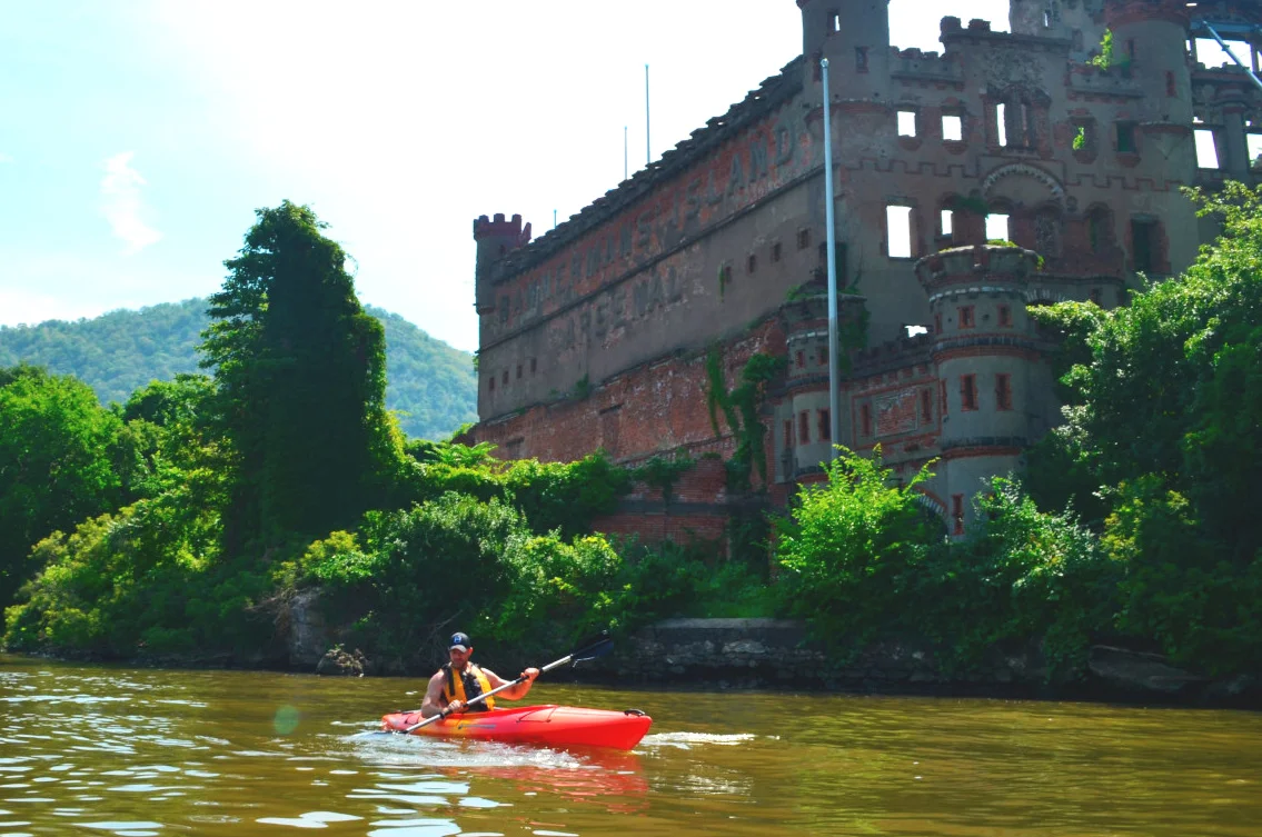 2019 hudson kayaking bennerman castle