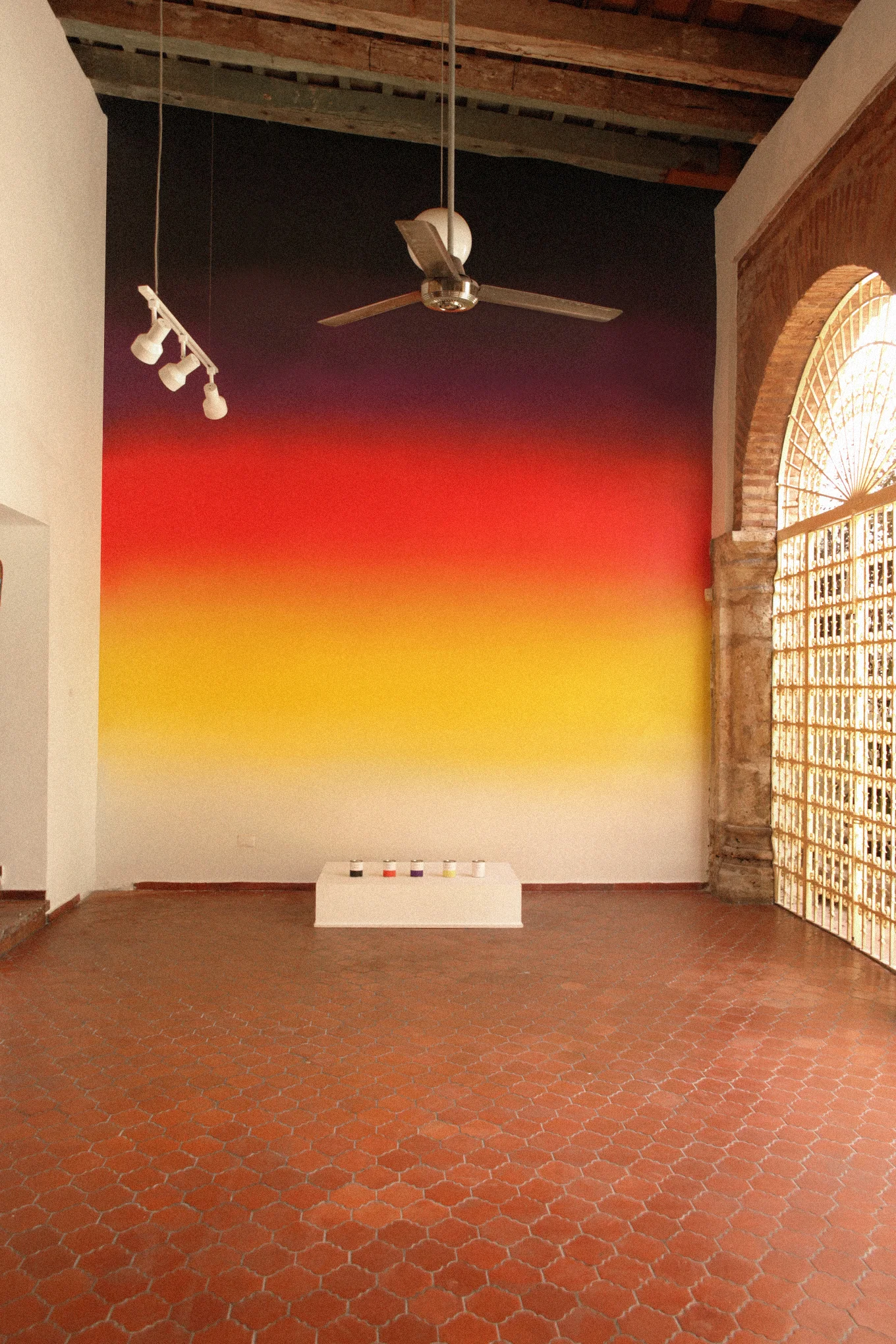 Installation view of "Panorama” and "Panorama aplicado a pared" in “TRIGGERED” at Casa Quién Gallery, Santo Domingo. (Courtesy Casa Quién, Santo Domingo. Photo by Karla Read.)