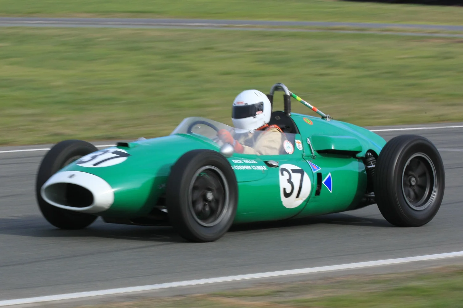 PAS_9620r.jpg