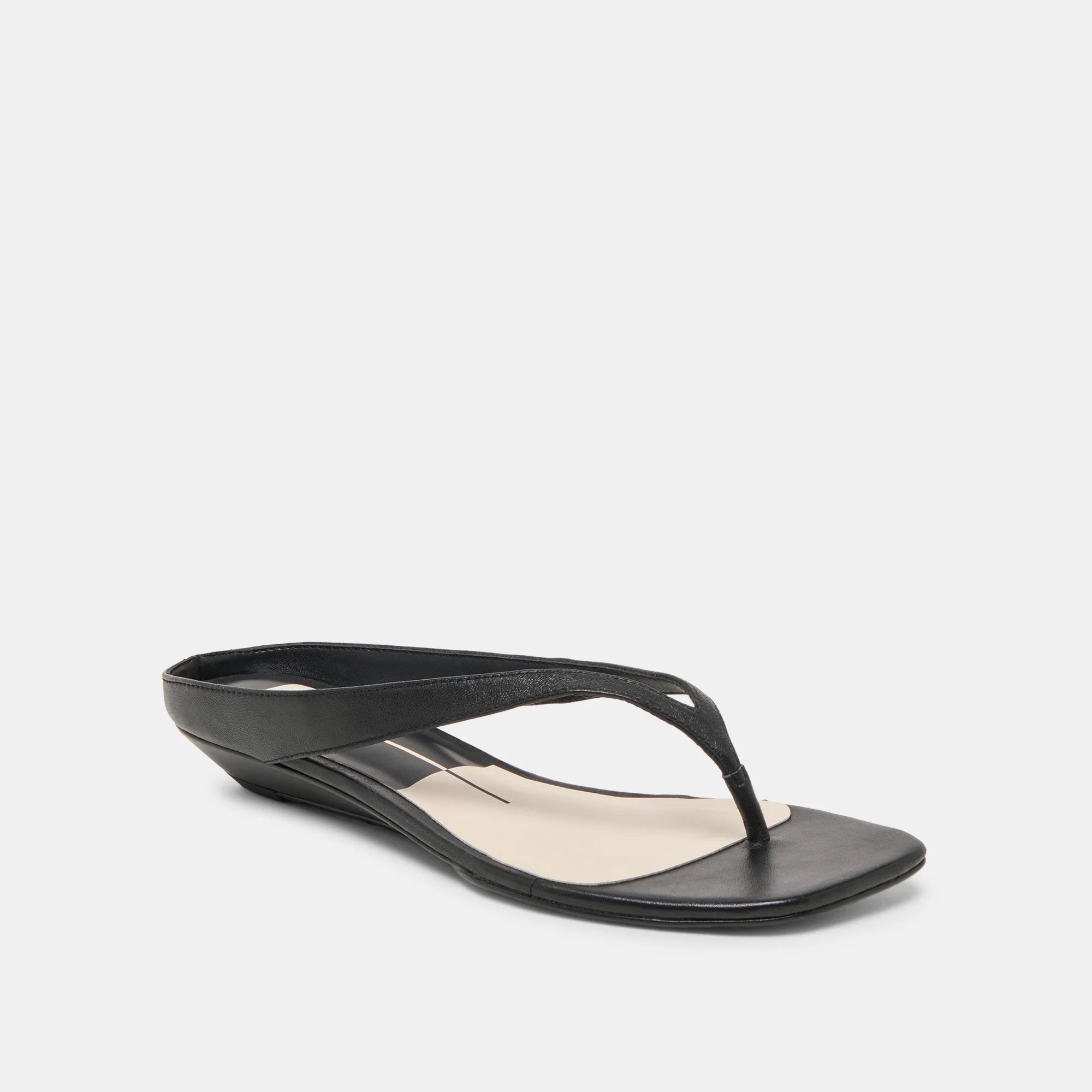 DOLCEVITA-FLAT_GIZEL_BLACKLEATHER-01.jpeg