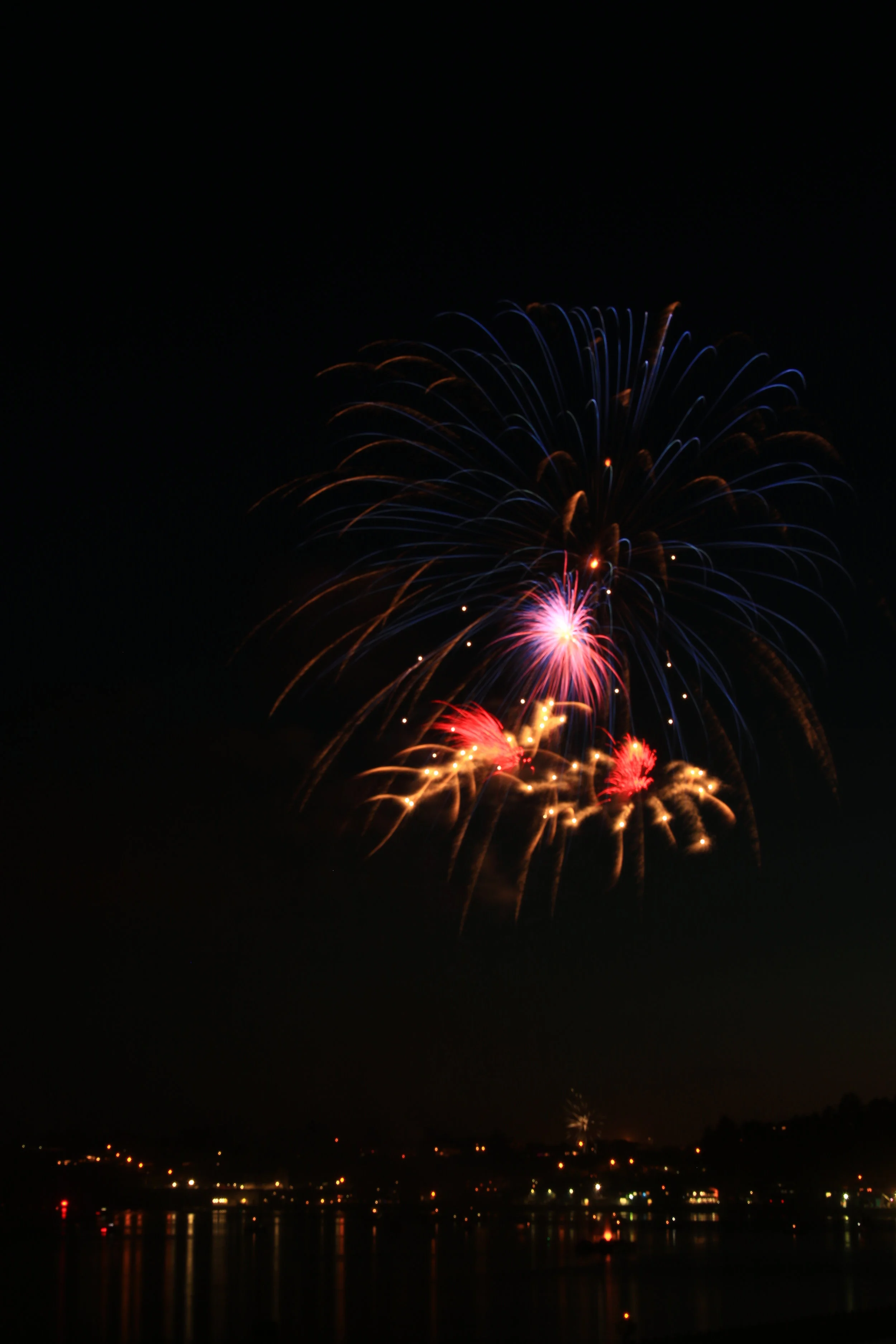 Newport fireworks (9).JPG