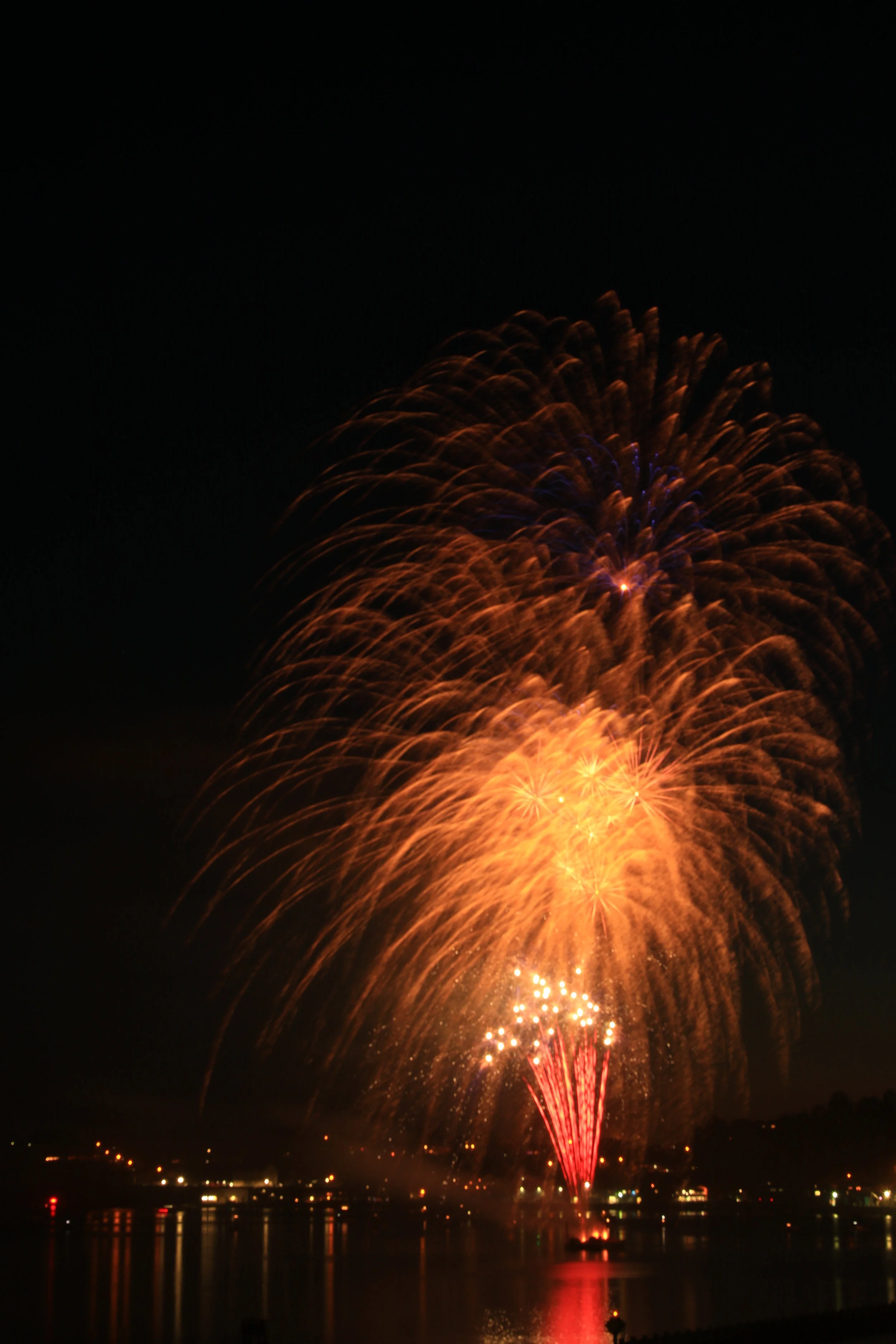 Newport fireworks (13).JPG