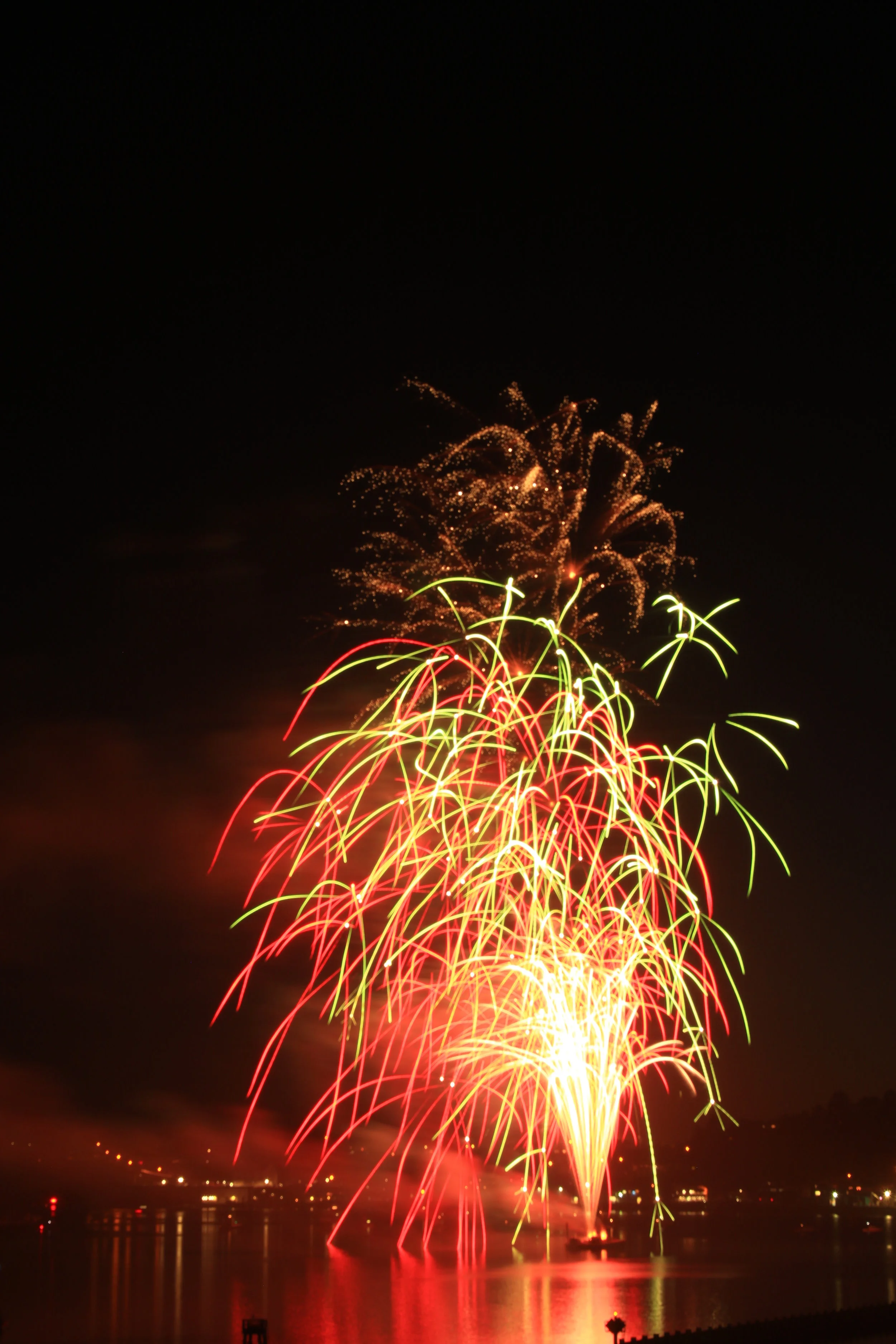 Newport fireworks (17).JPG