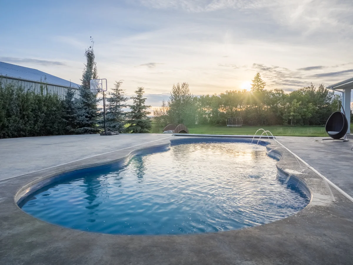 01-Paradiso-Pools-1.jpg