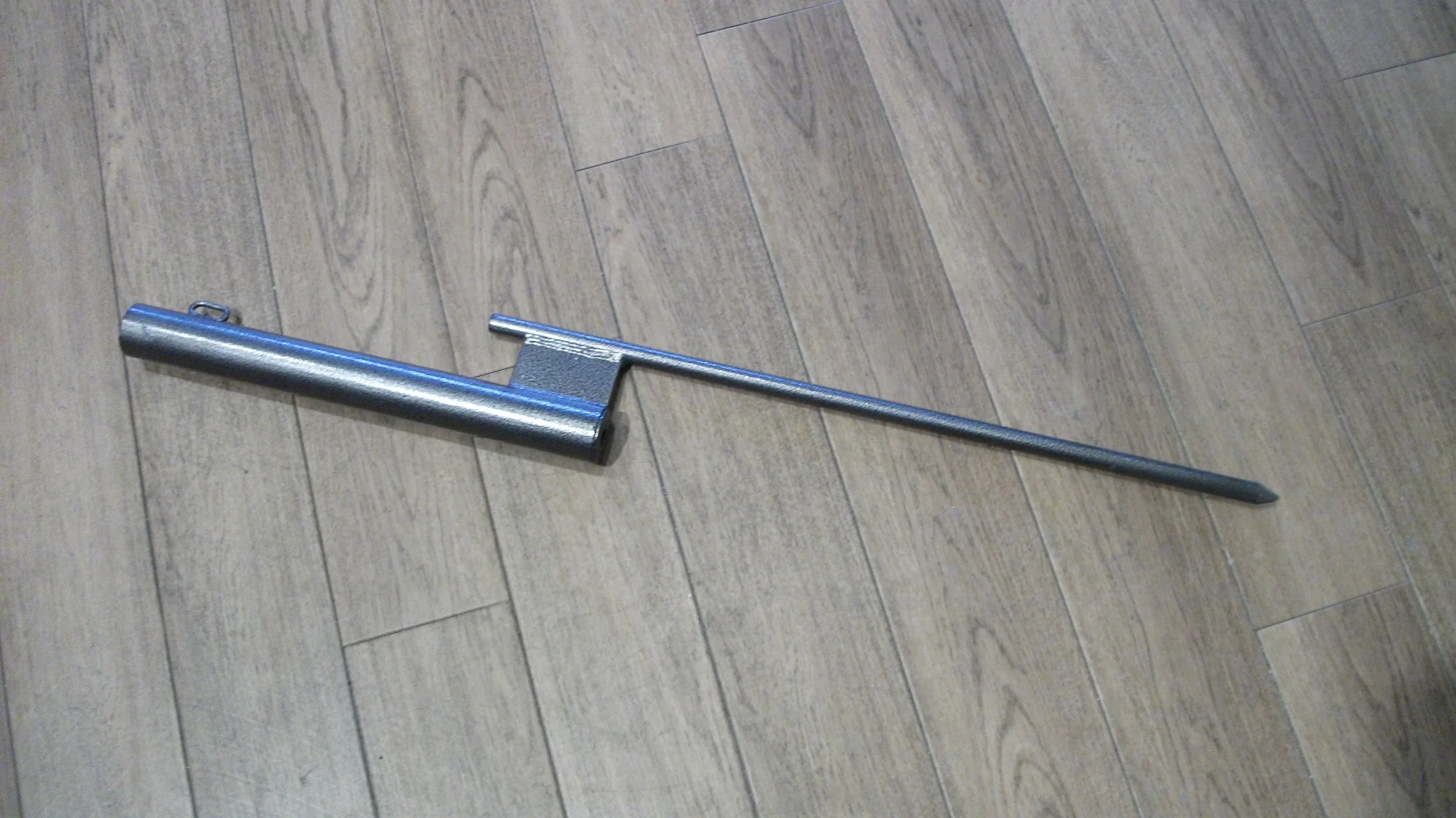 Base Wonder Pole pour gazon