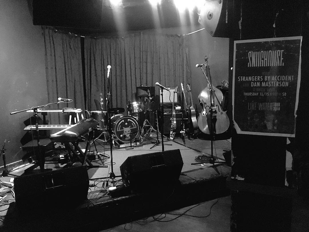 Pre-show hang at @obrienspubboston with @snughouseband and @strangersbyaccident. Come through for some #songwriter #rock and stay warm. #boston #bostonmusic