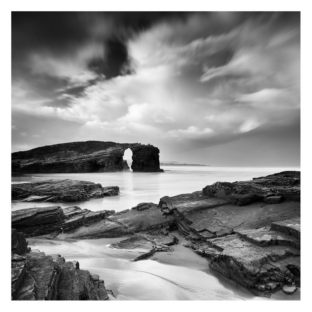 As Catedrais Beach Study 4, Spain
.
.
.
#landscapephotography
#mediumformatphotography
#blackandwhitephotography
#blackandwhite
#bnw
#monochrome
#monoart
#bw
#monotone
#monochromatic
#fineart_photobw
#geraldberghammer
#silverfineart
#minimalistphotog