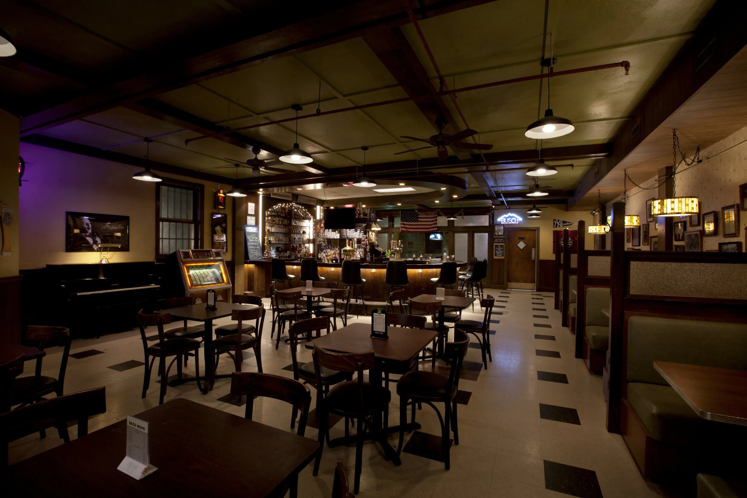 bar.jpg
