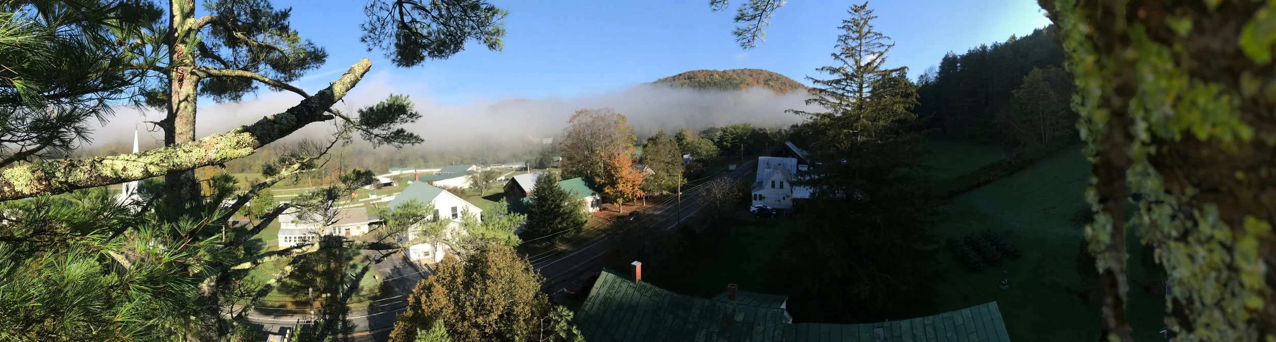 Tunbridge village & fog.jpg