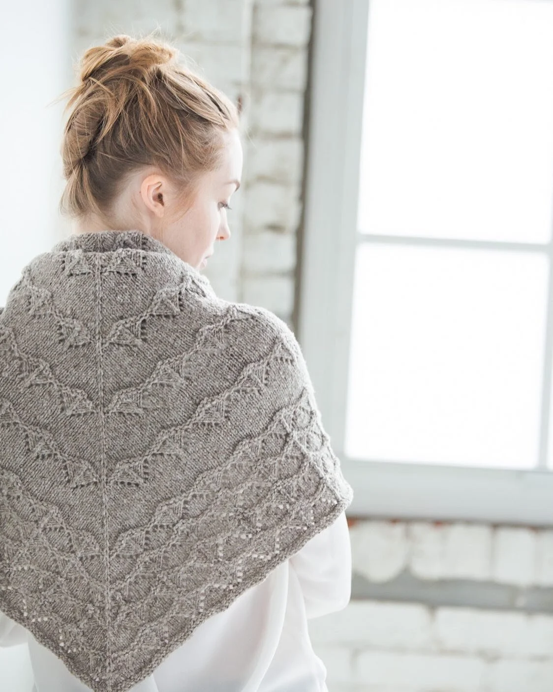Happy Sunday! And a happy birthday to @brooklyntweed! Brooklyn Tweed turns 10 this month, and to celebrate they put together special pattern bundles to share with BT customers throughout the month of September. This weeks pattern bundle includes F&ec