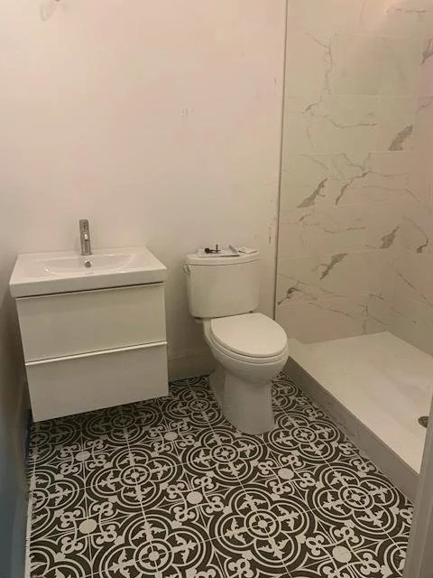 IMG_4331-good bath room guestb.JPG