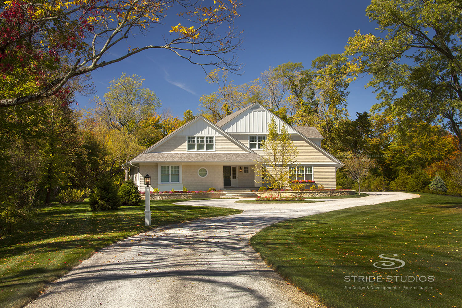 01-stride-studios-landscape-driveway-entry.jpg