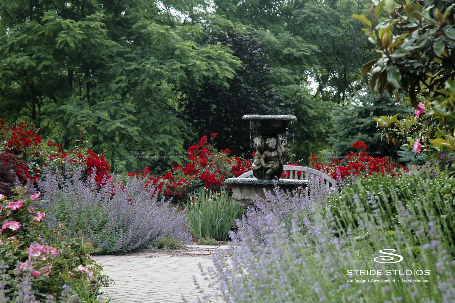 07-stride-studios-fountain-traditional-garden.jpg