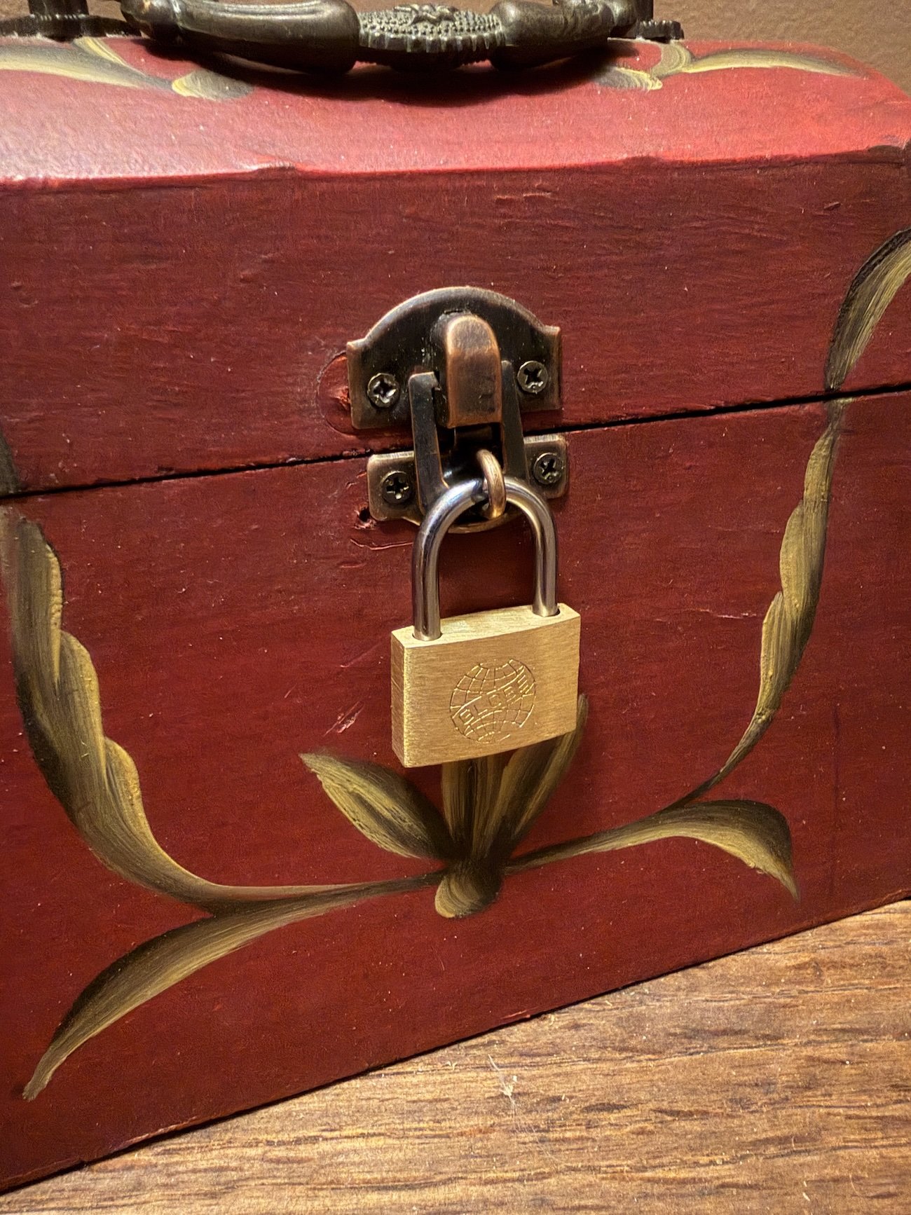 06 Gryffin Door.jpg