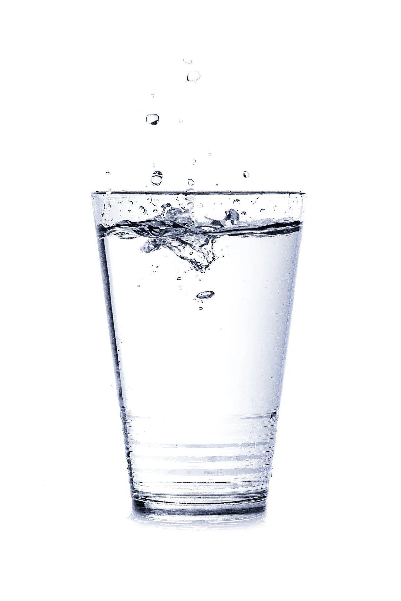 Drink your water!!! 8 Reasons why you should drink lots of water! 