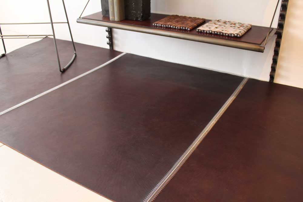 Bridle Leather Zip Flooring in Rich Brown