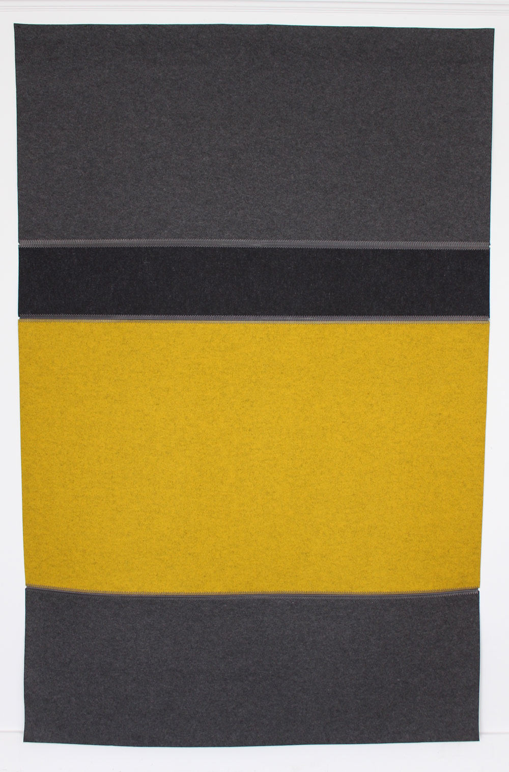 Wool Felt Rug - Graphit, Anthrazit &amp; Senf 