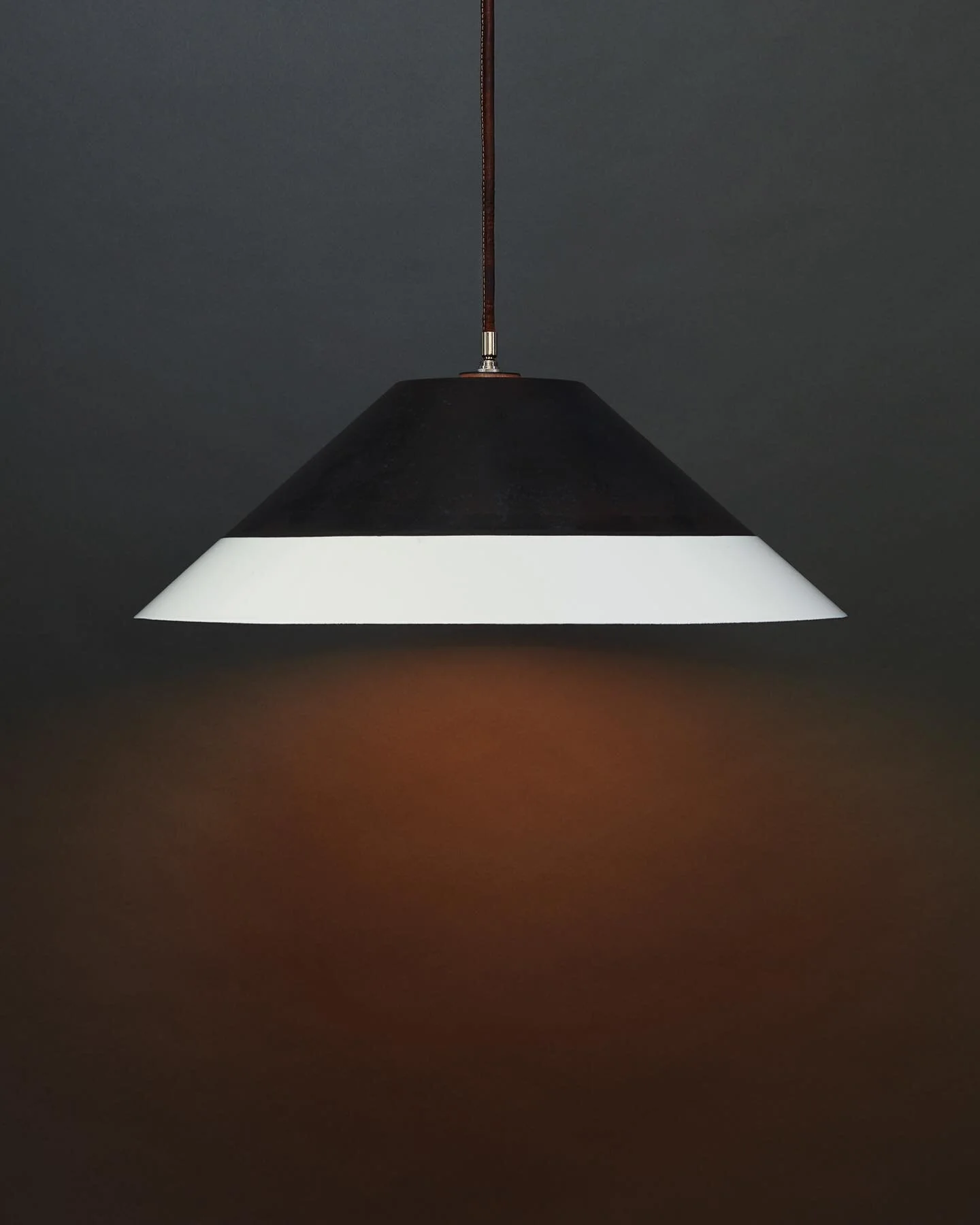 Elevate your space with our Porcelain Enamel on Steel Barn Lamps. Fired porcelain on spun steel, leather cord options. 

▪️

#nycdesigners
#manhattanliving
#brooklyndesign
#newyorkdesign
#nycstyle
#designnyc
#nychomes
#nycloft
#nycarchitecture
#nycin