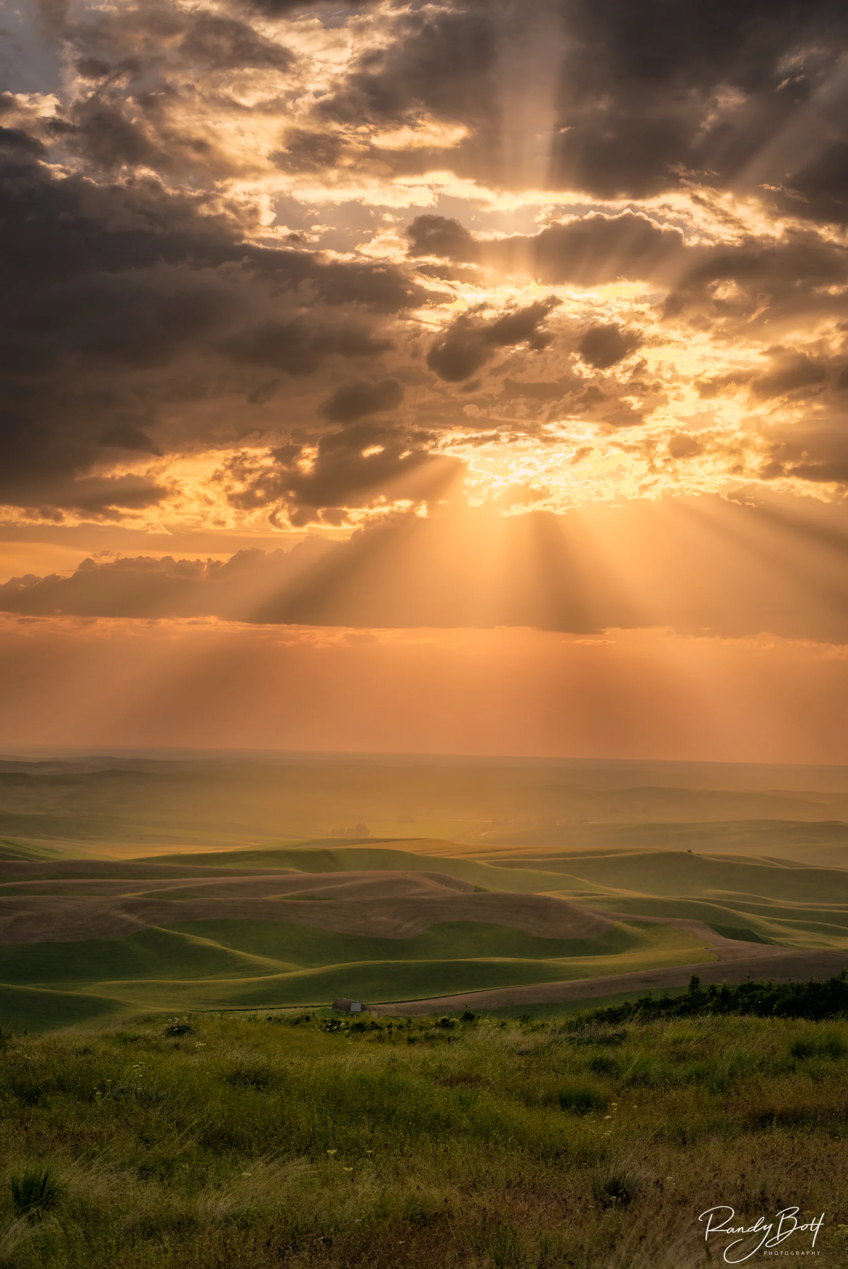 Palouse Light Rays.jpg