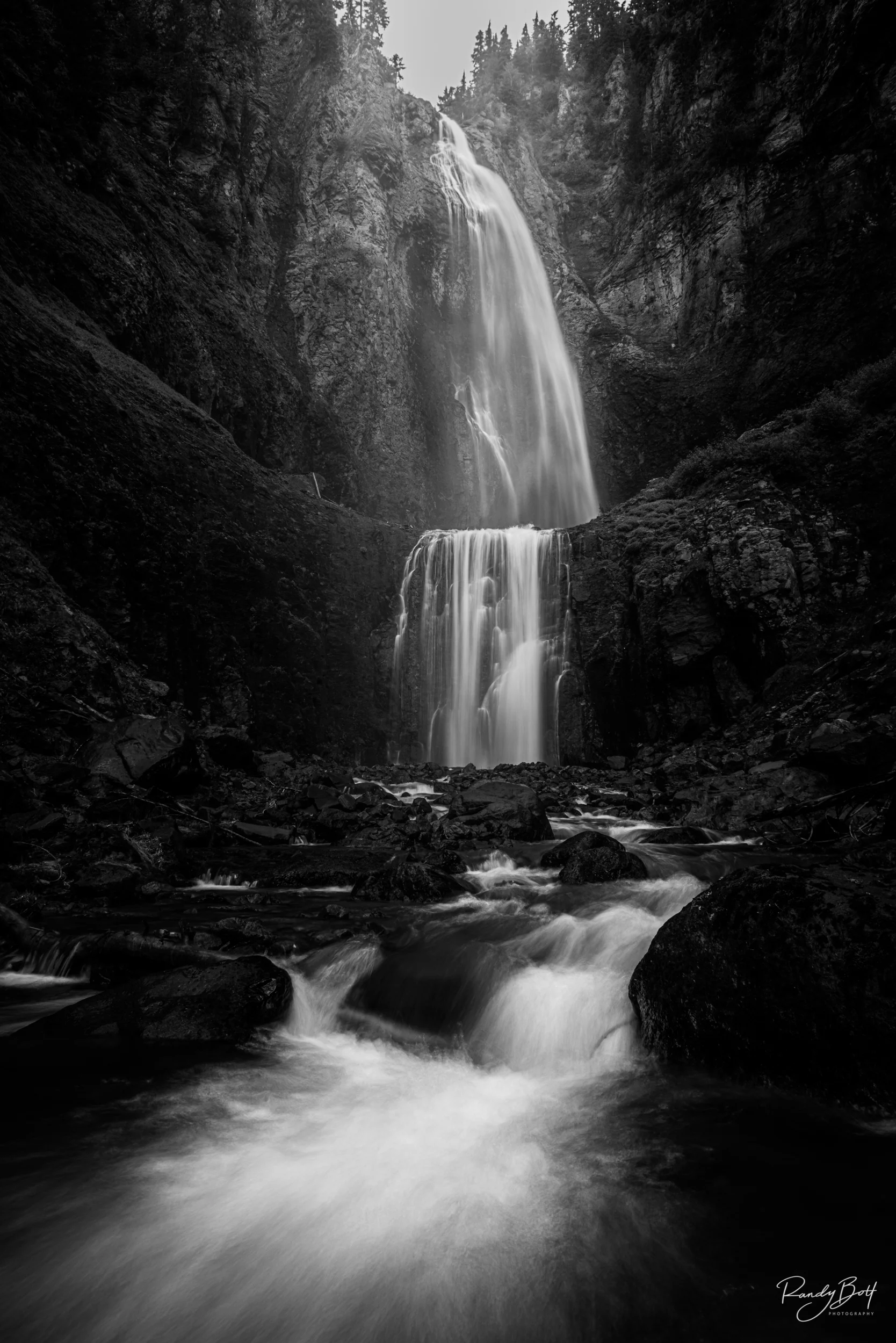 Comet Falls BW.jpg