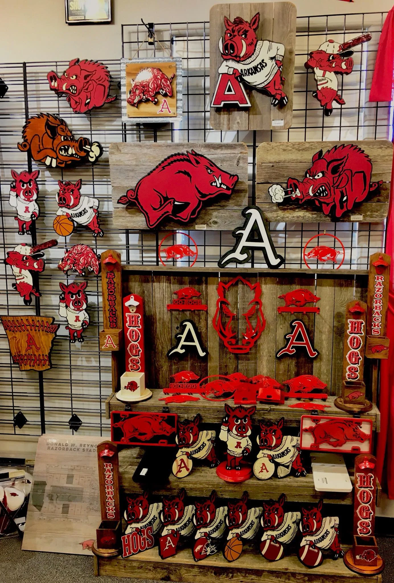 razorback-gear_stadium-shoppe_nwa.jpg