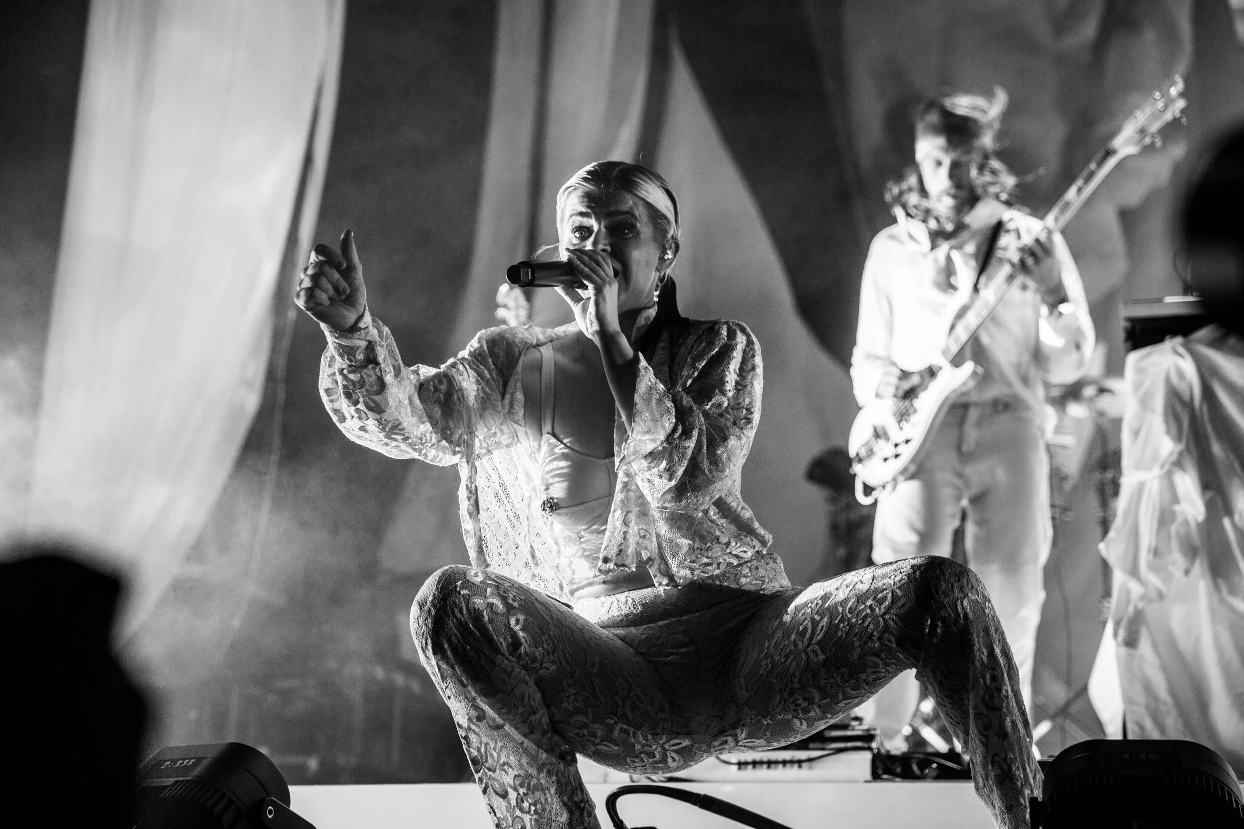 robyn @ pitchfork fest - july 2019-21.jpeg